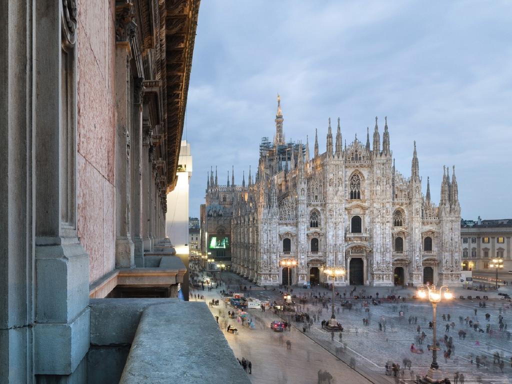 Suite with Duomo Cathedral View with Balcony