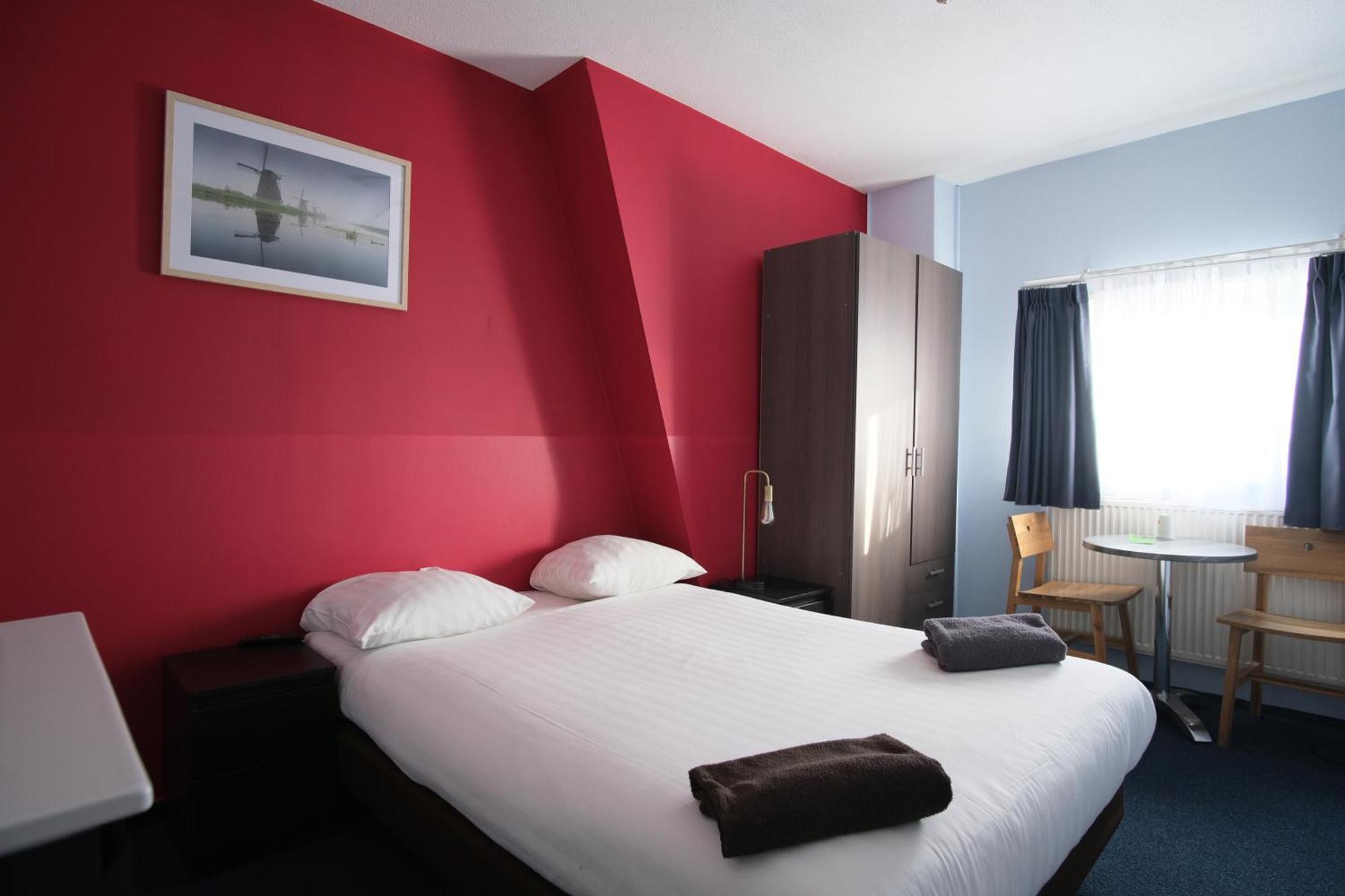 Double Room Private Bathroom