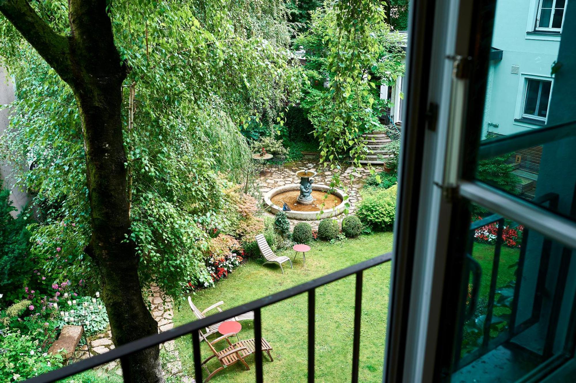 Double Room Garden View
