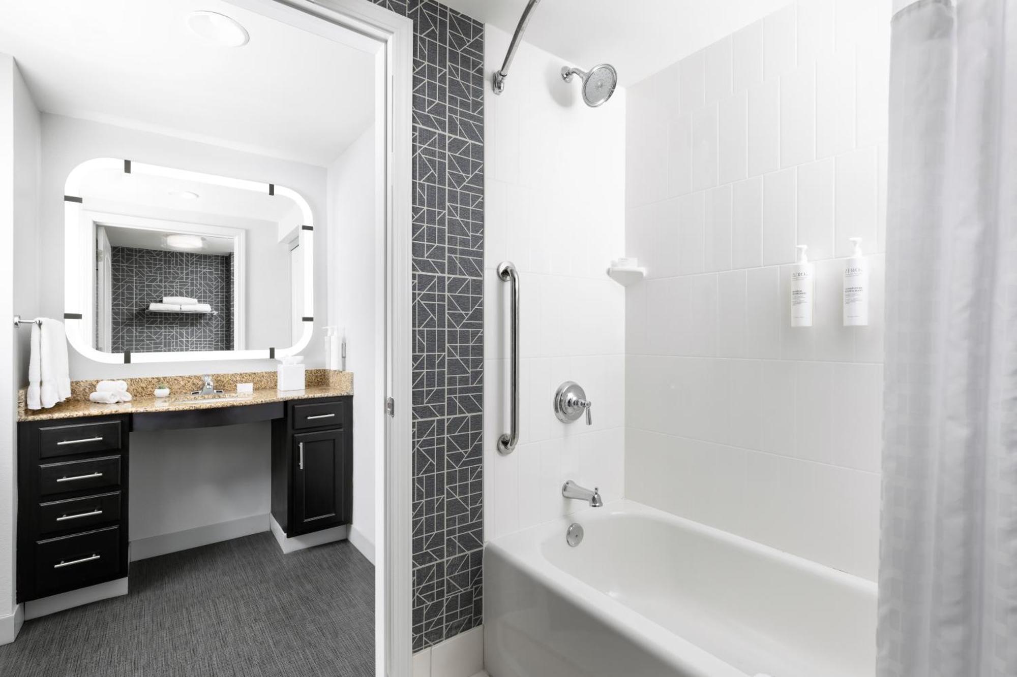 Two Bedroom Suite One King Two Queen Beds Non-Smoking