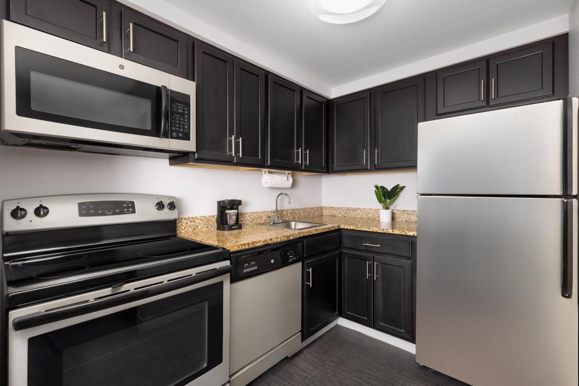 Two Bedroom Suite One King Two Queen Beds Non-Smoking
