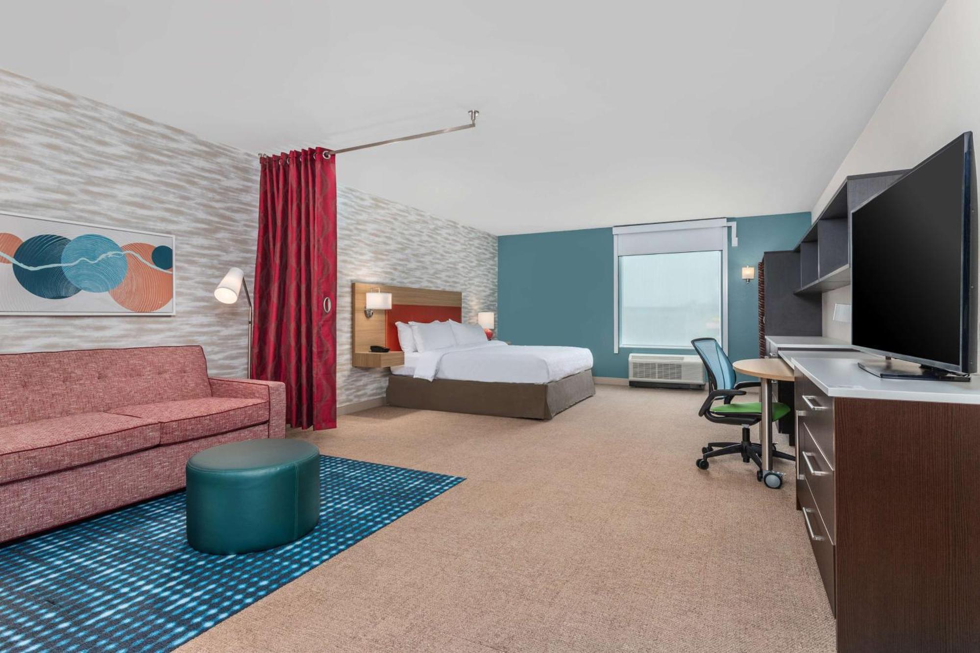 King Studio Suite with Accessible Tub - Mobility Access