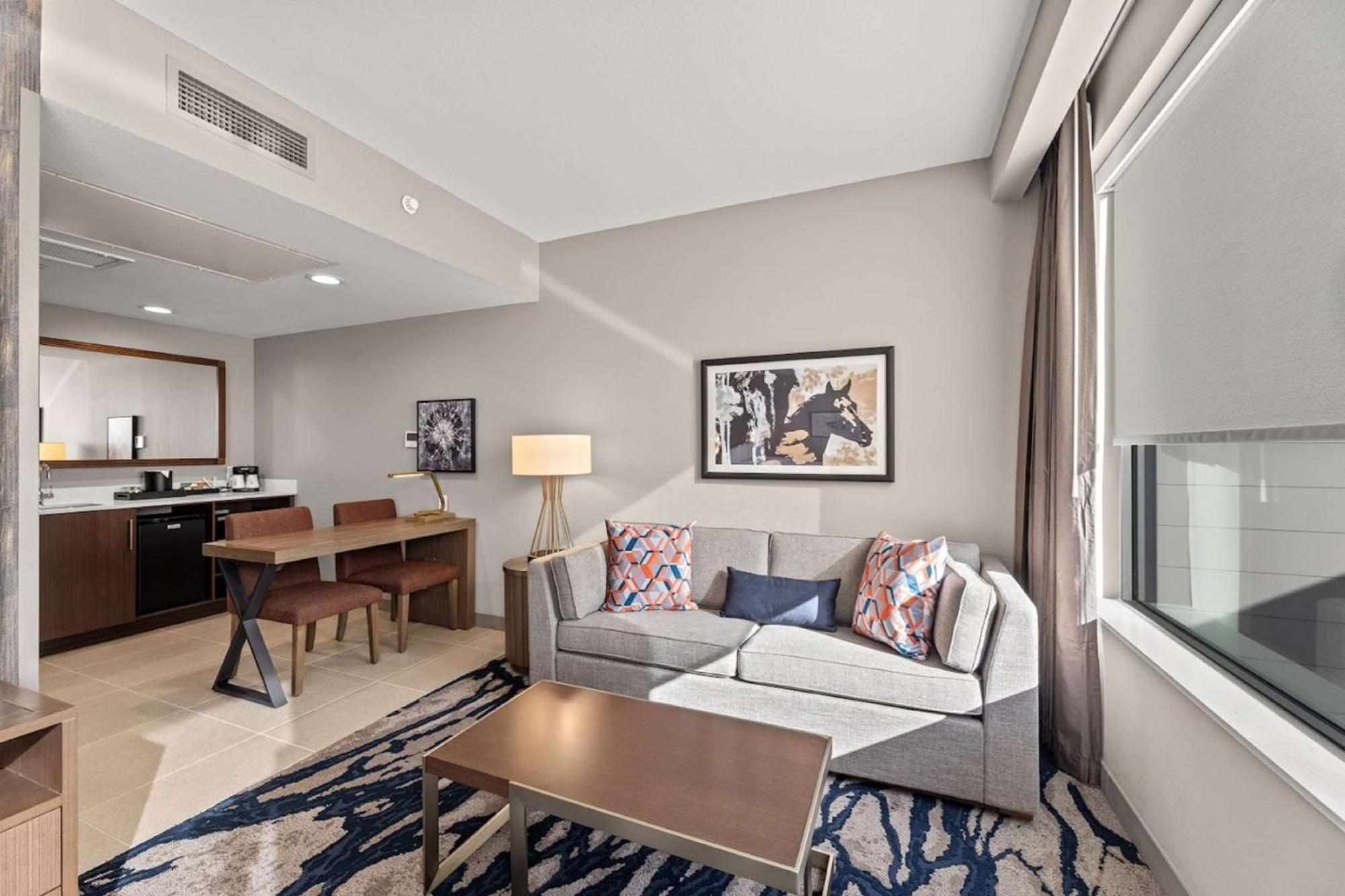 King Studio Suite