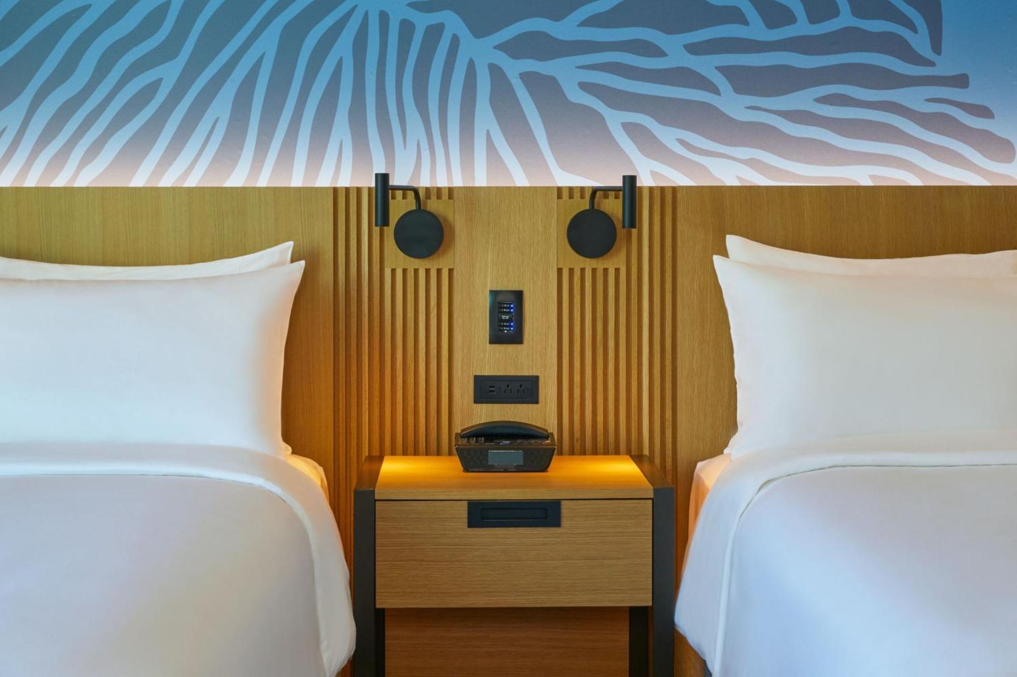 Queen Room Two Queen Beds City View Hearing Accessible
