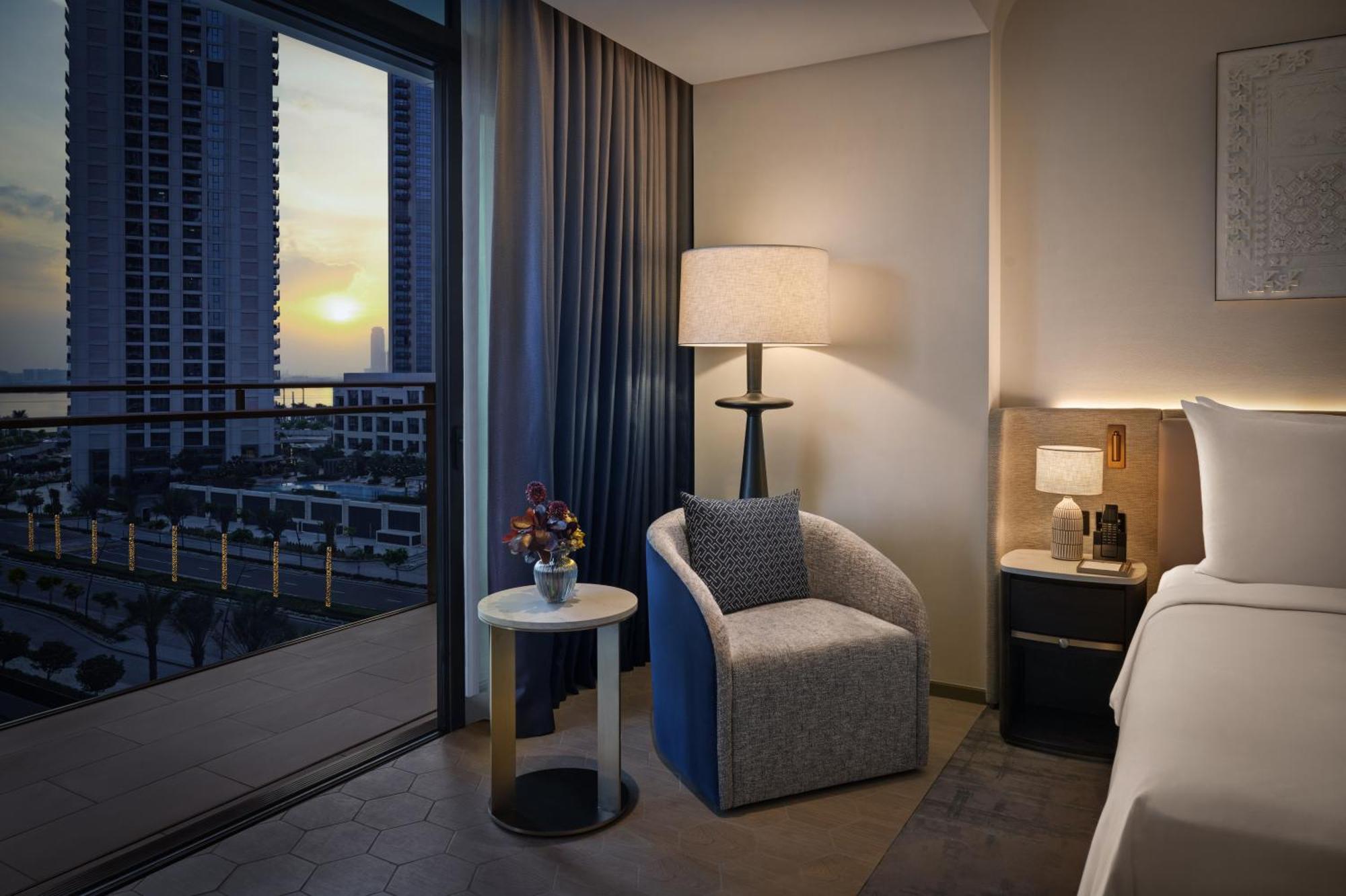 Deluxe Room King Complimentary Lagoon Access
