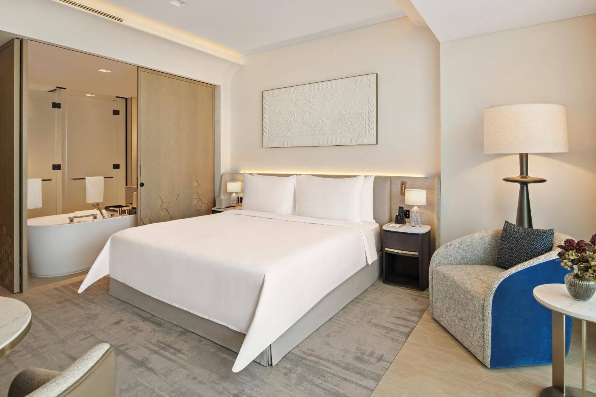 Deluxe Canal View Room King Complimentary Lagoon Access