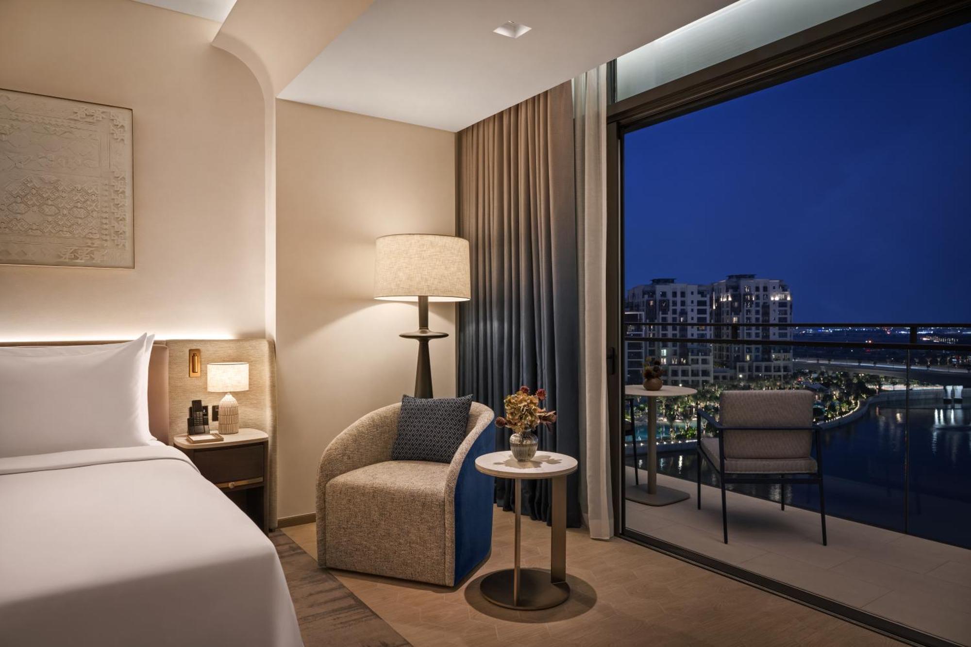 Deluxe Canal View Room Twin Complimentary Lagoon Access