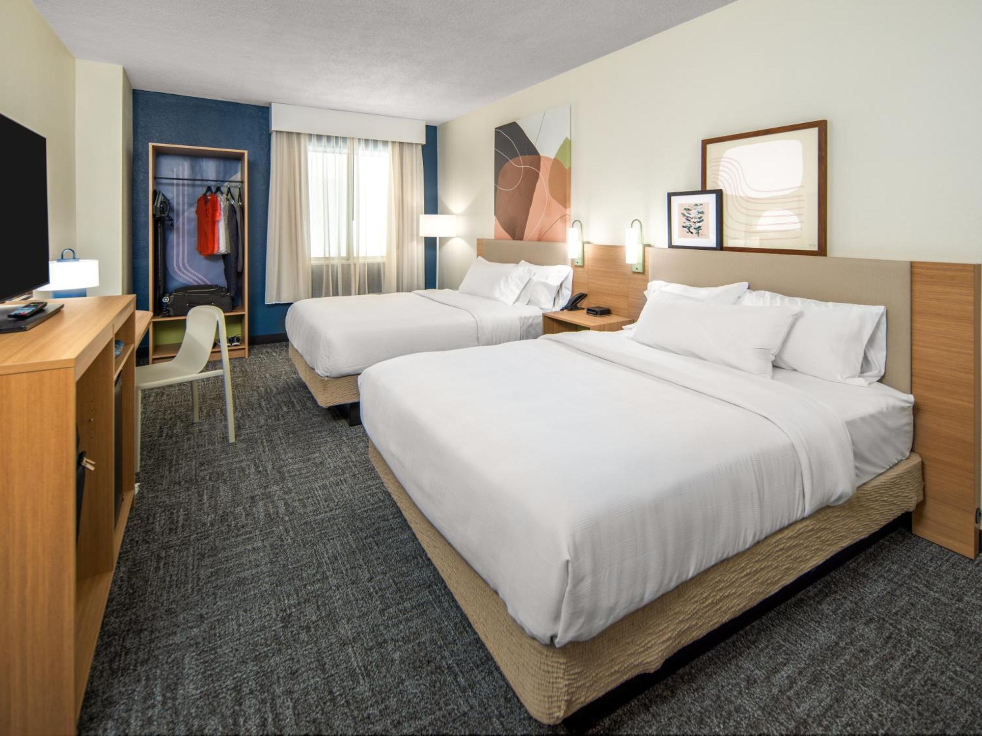 Queen Room Two Queen Beds