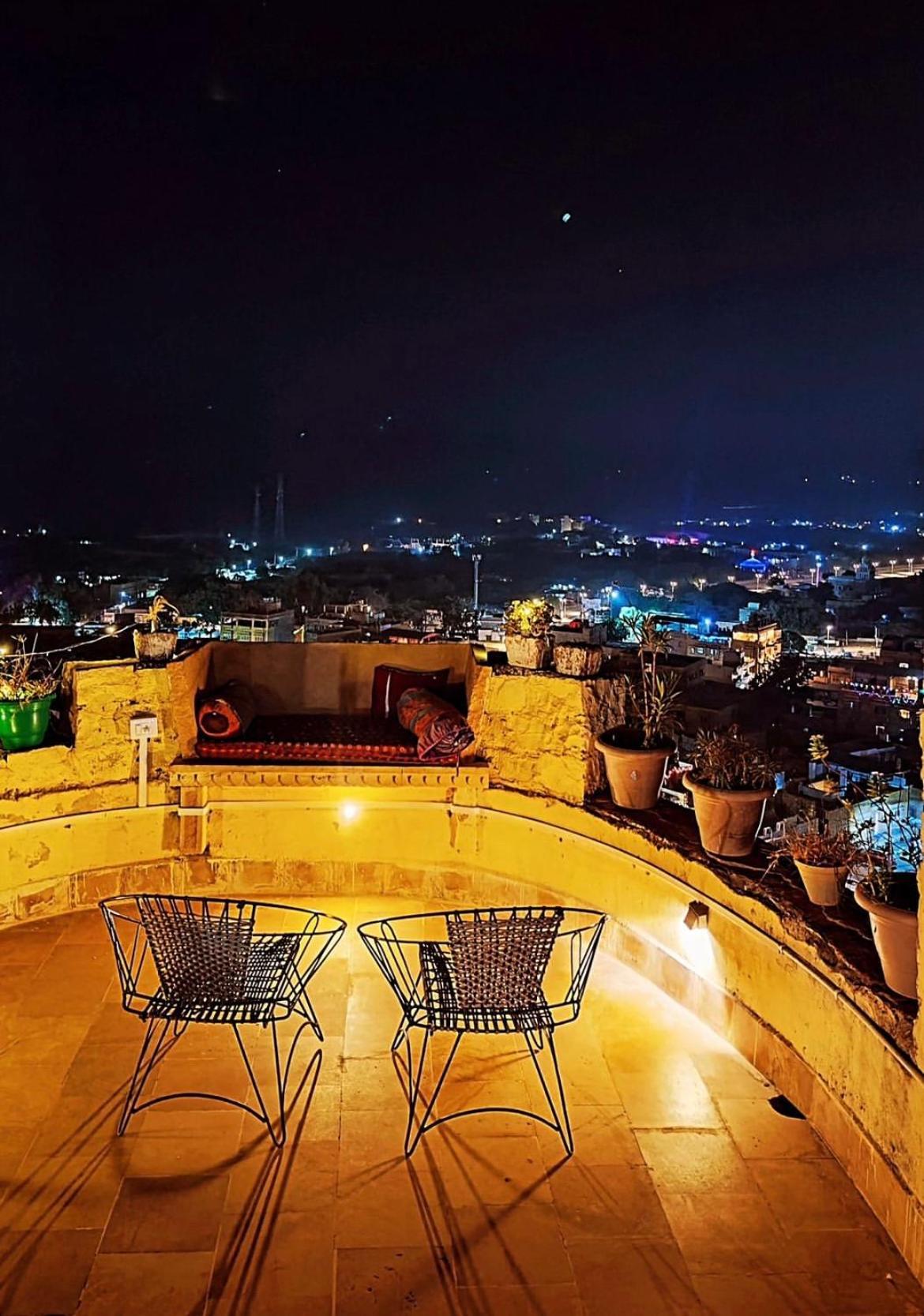 Deluxe Double Room with Castle View,1617473371:JPEG