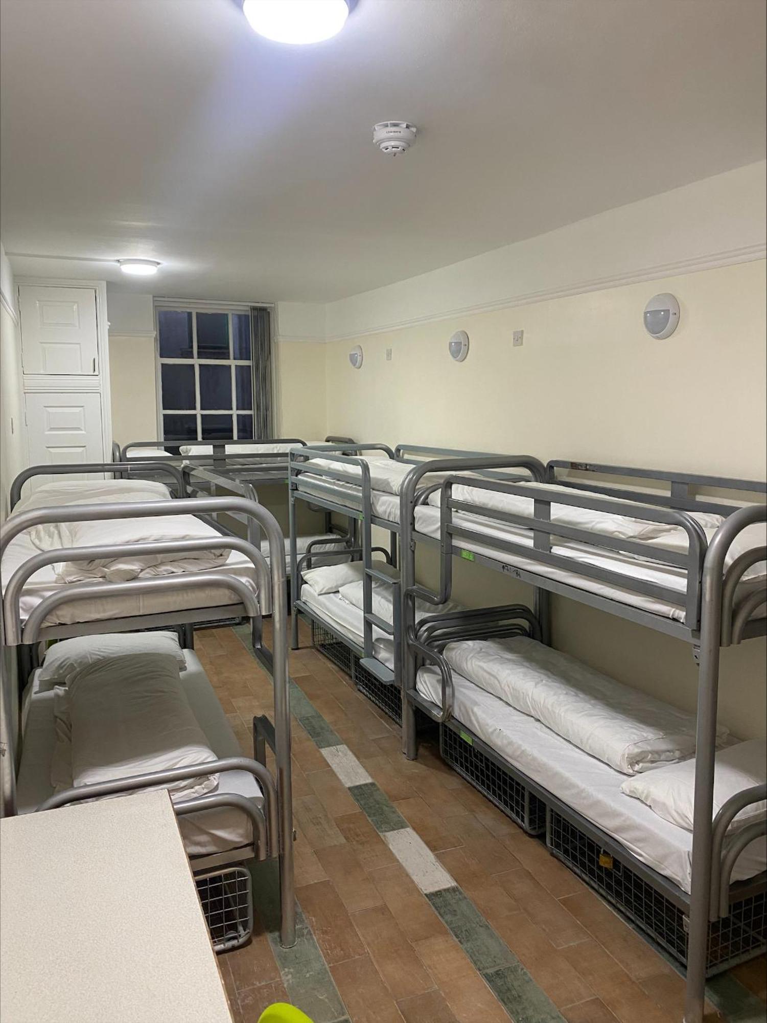 10-Bed Mixed Dormitory Room