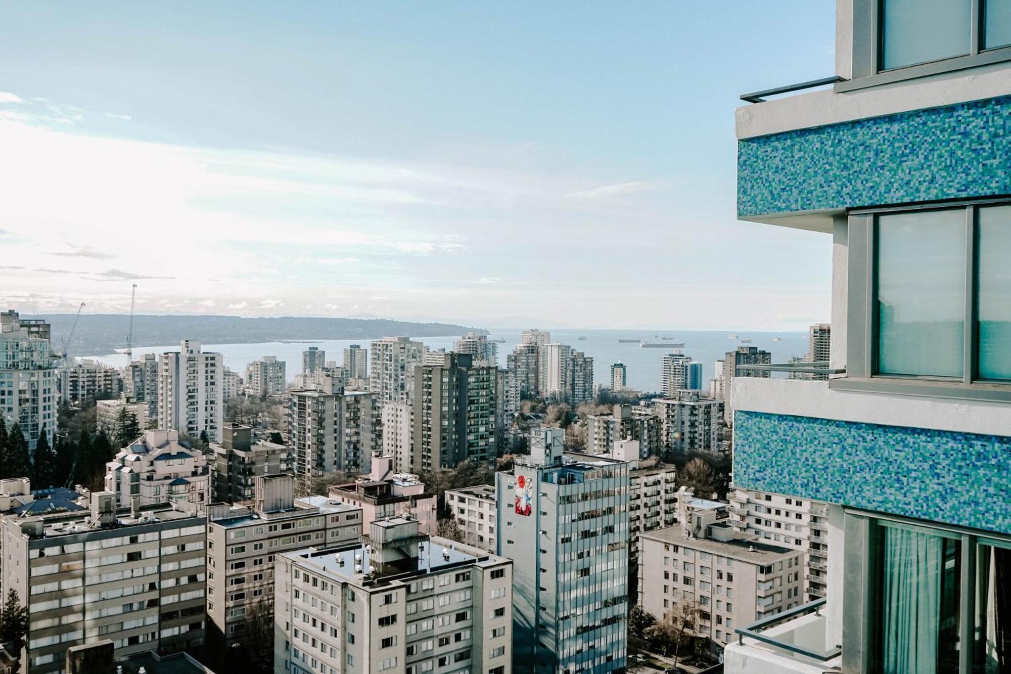 Queen Water View with Balcony,1742750151:JPEG