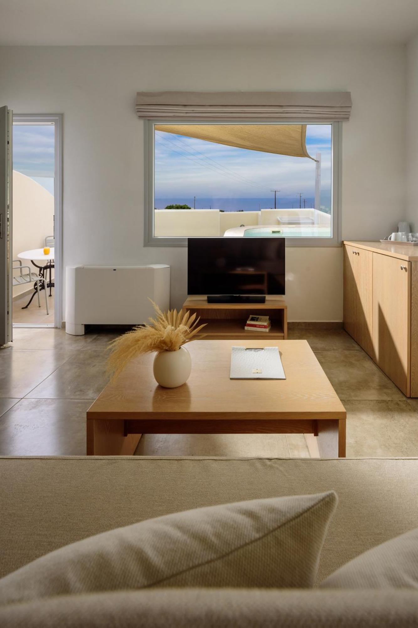 Junior Suite Sea View Outdoor Hot Tub