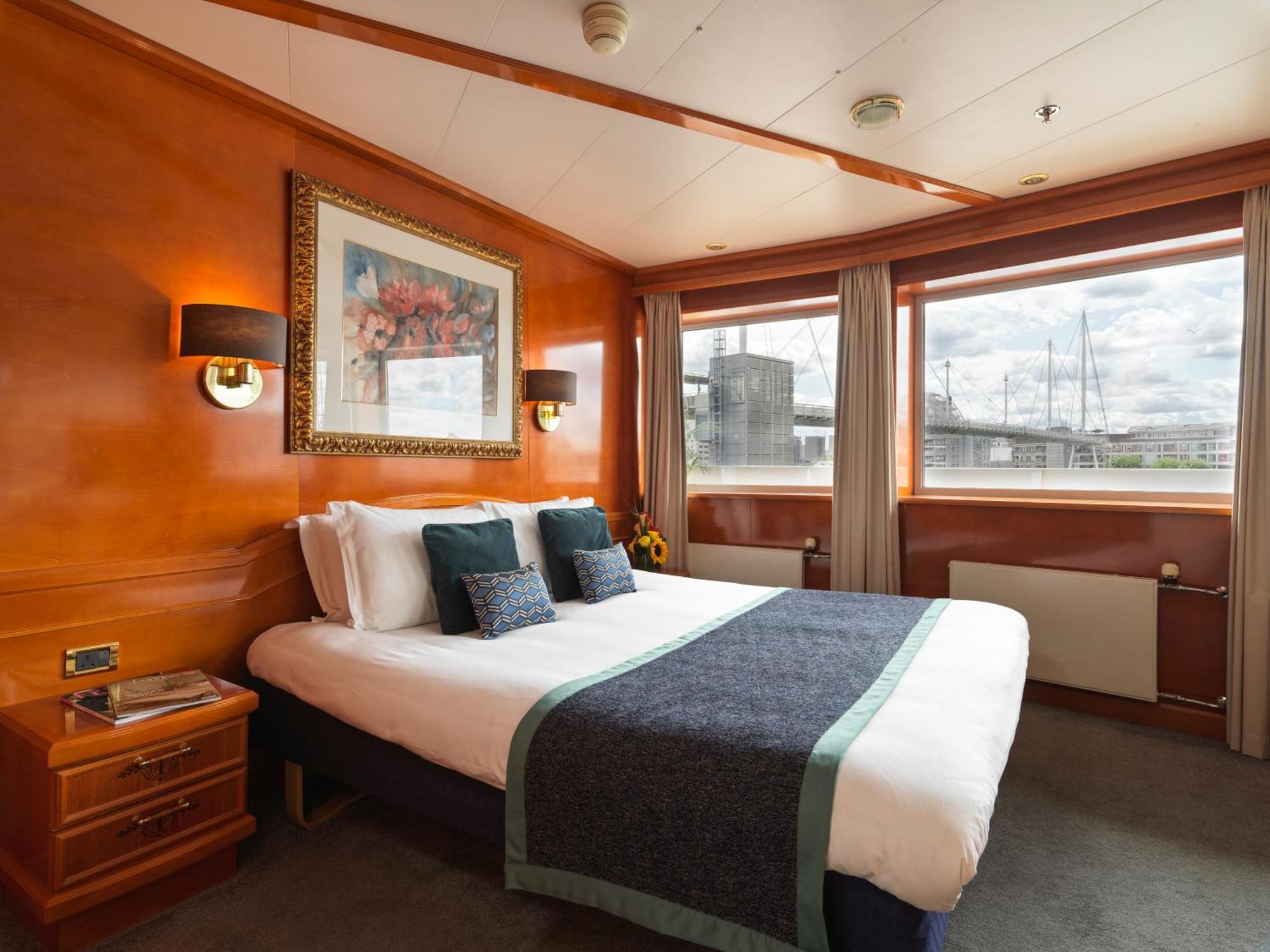 Executive Suite River View