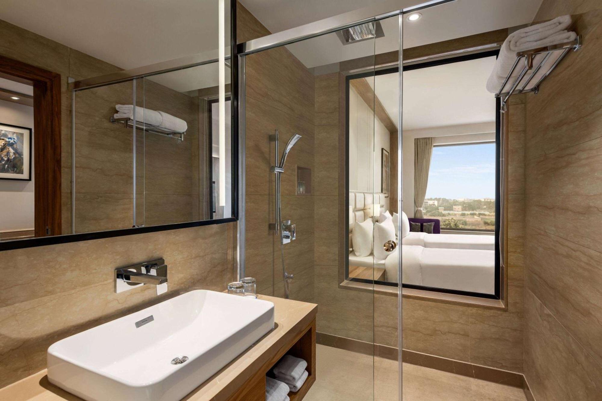Premium King Room