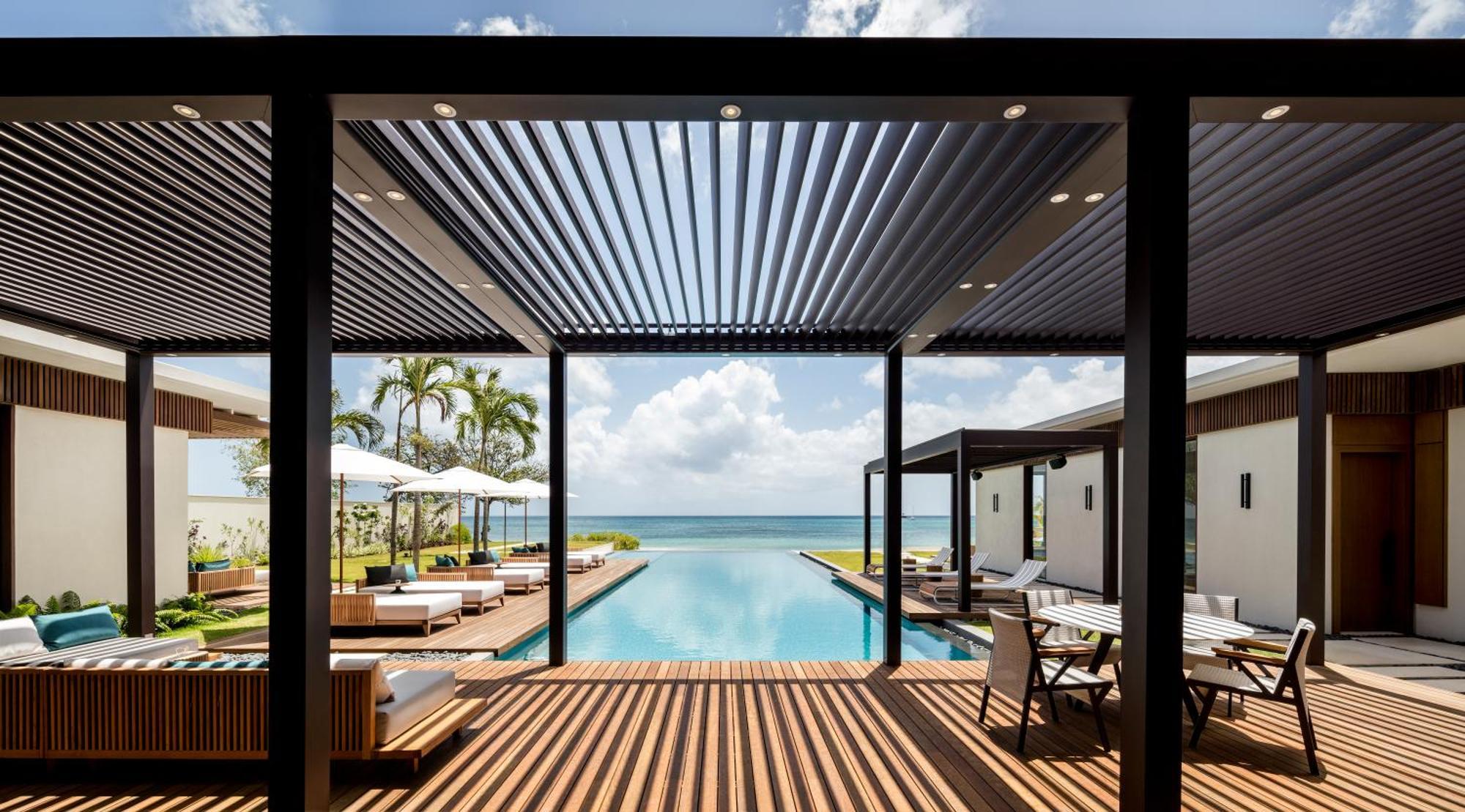 Four-Bedroom Beachfront Estate Pool