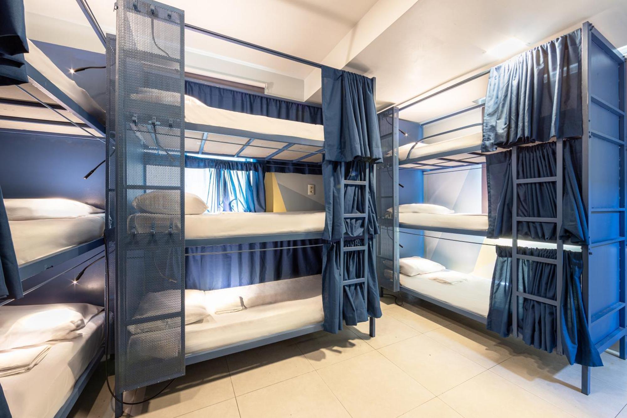 Bed 9-Bed Mixed Dormitory Room