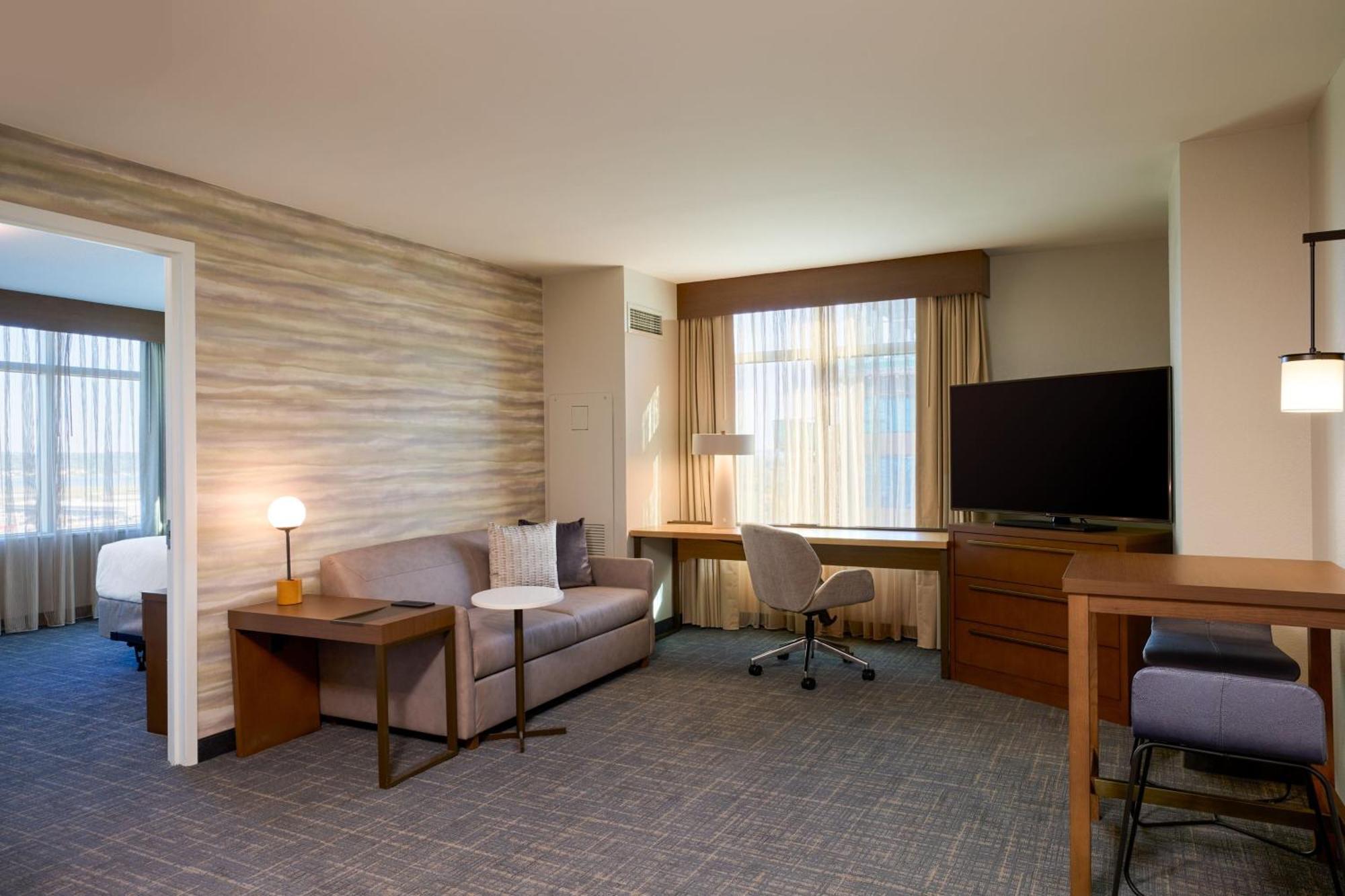 One-Bedroom King Suite City View Adapted Tub Mobility Accessible