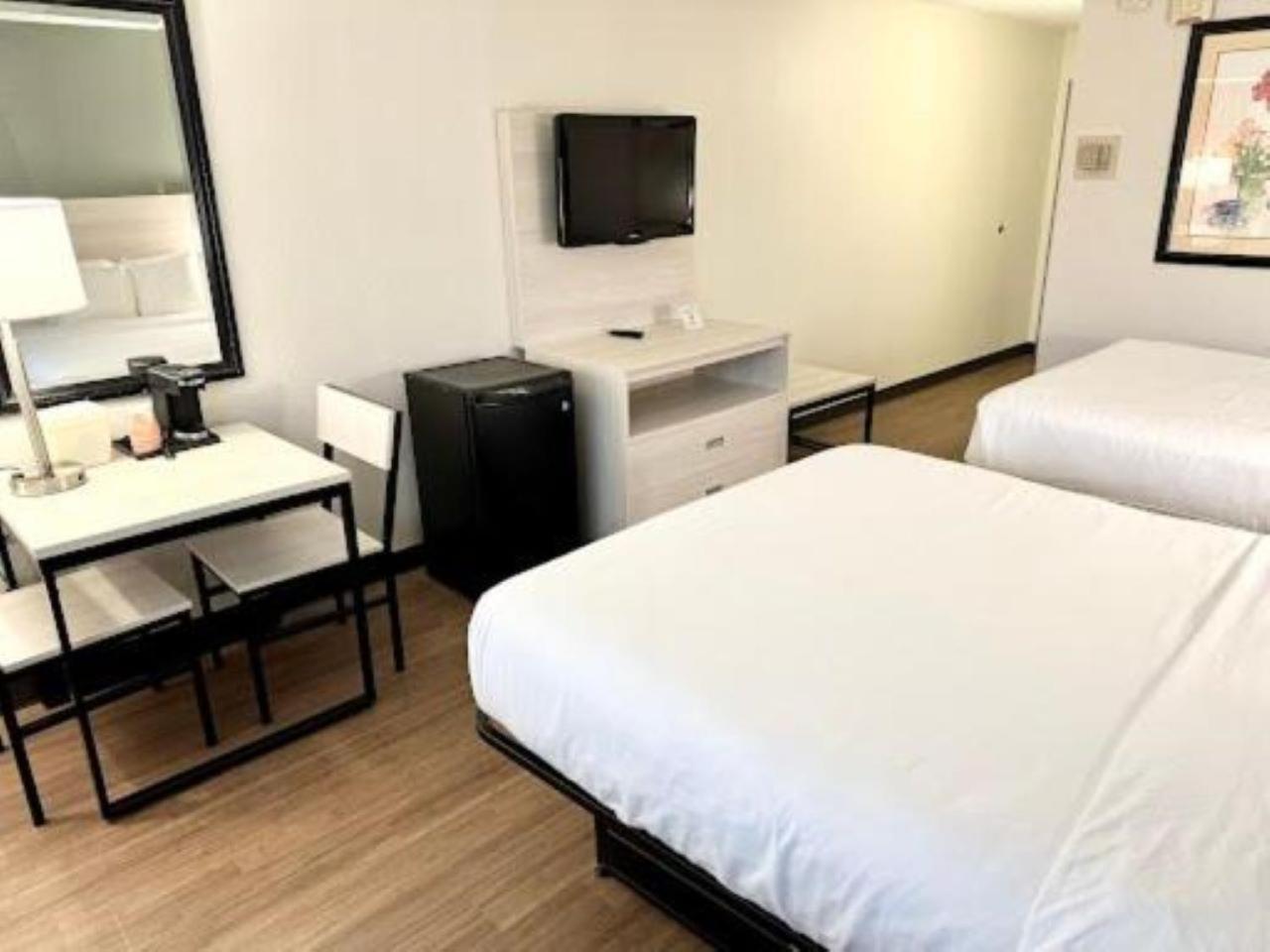 Queen Room two Queen Beds Non Smoking