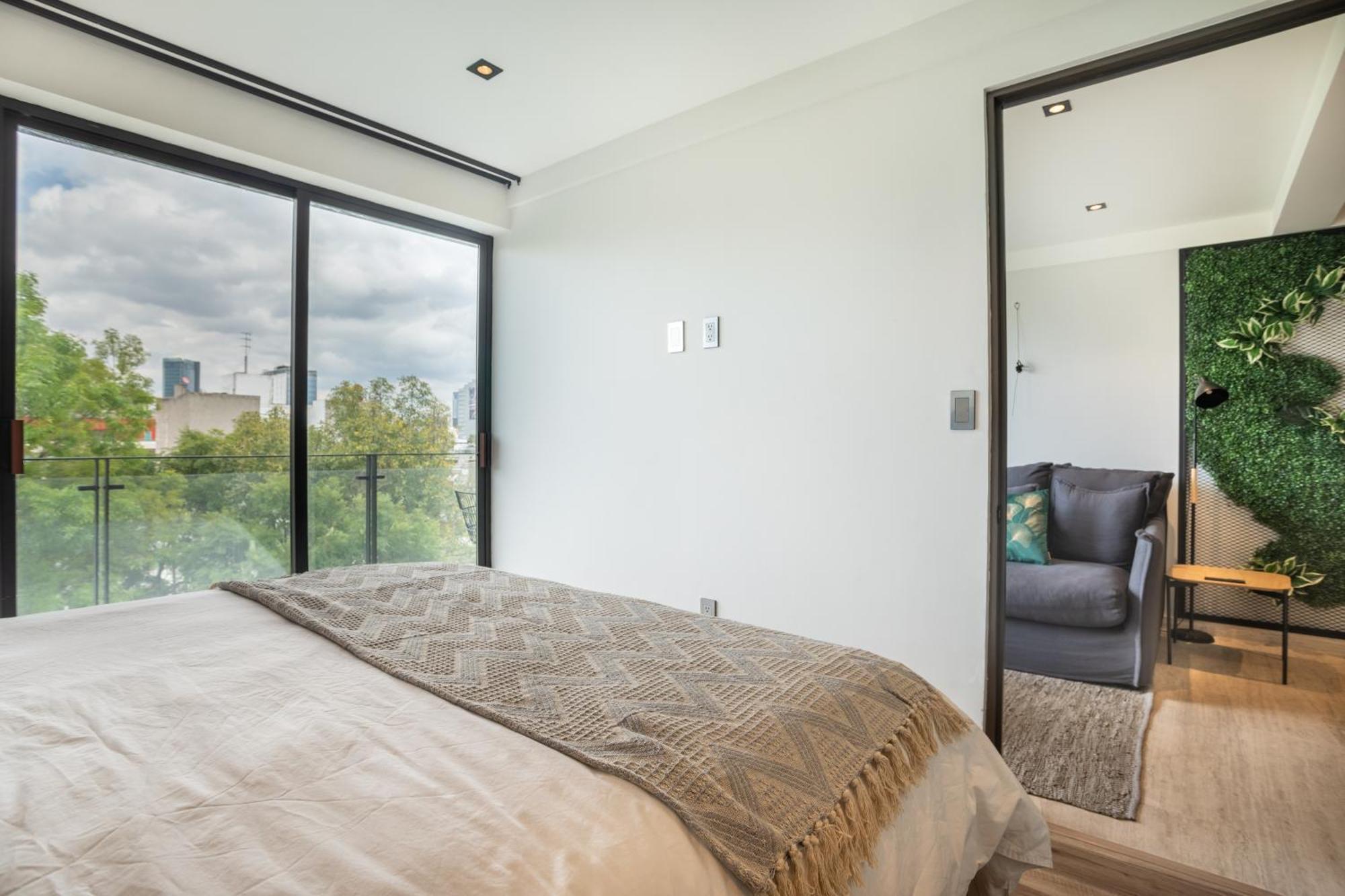 Deluxe Apartment