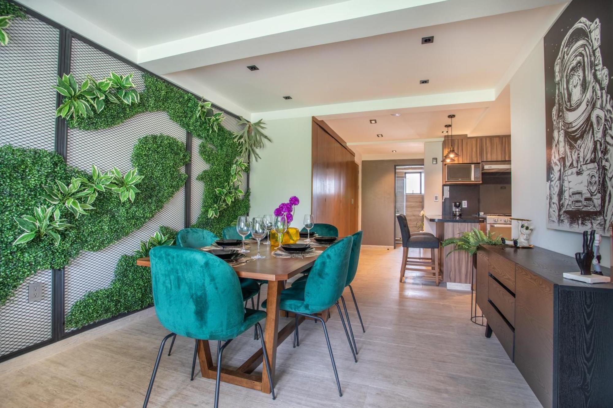 Deluxe Apartment