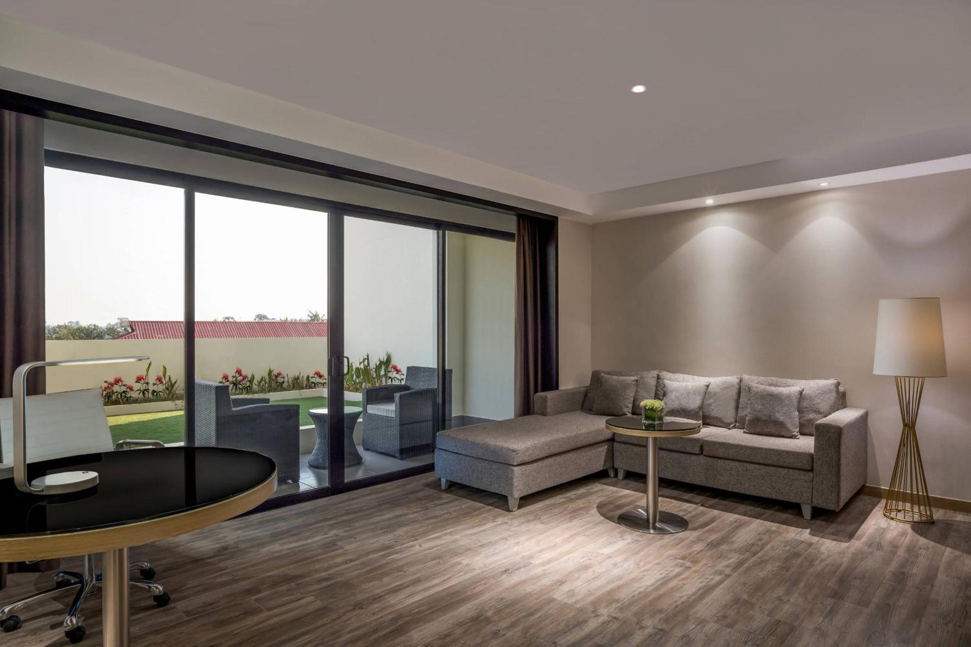 Executive room Guest room 1 King Balcony