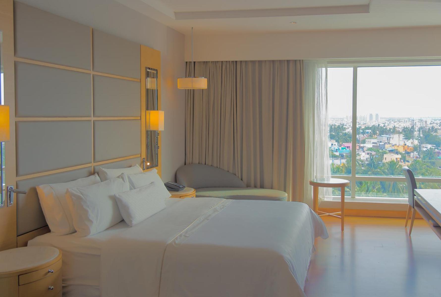 Studio Suite Executive Lounge Access
