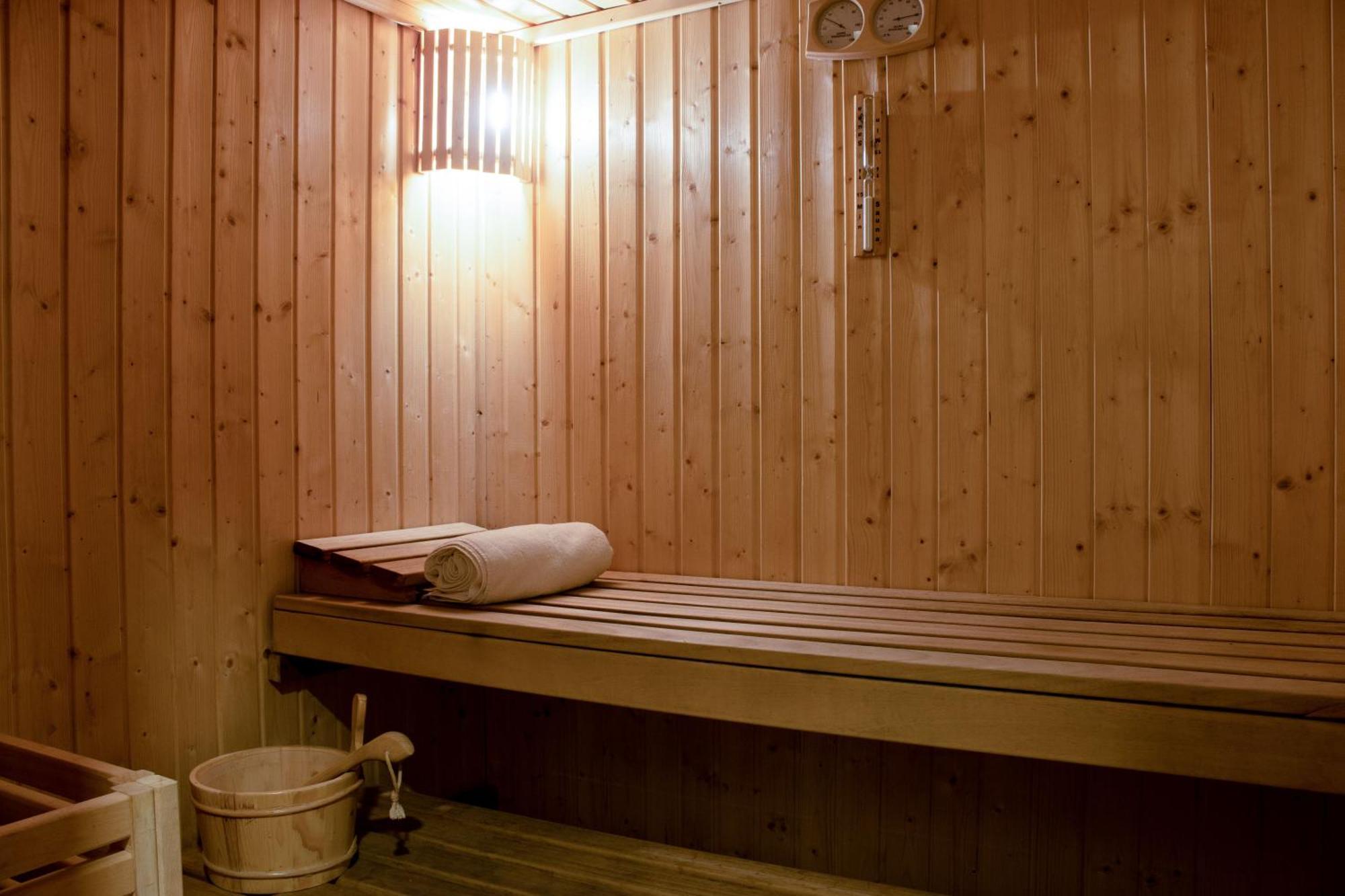 Classic Studio Suite on Food Beverages Laundry 10am Early Check 2pm Late Check-Out Subject to Availability