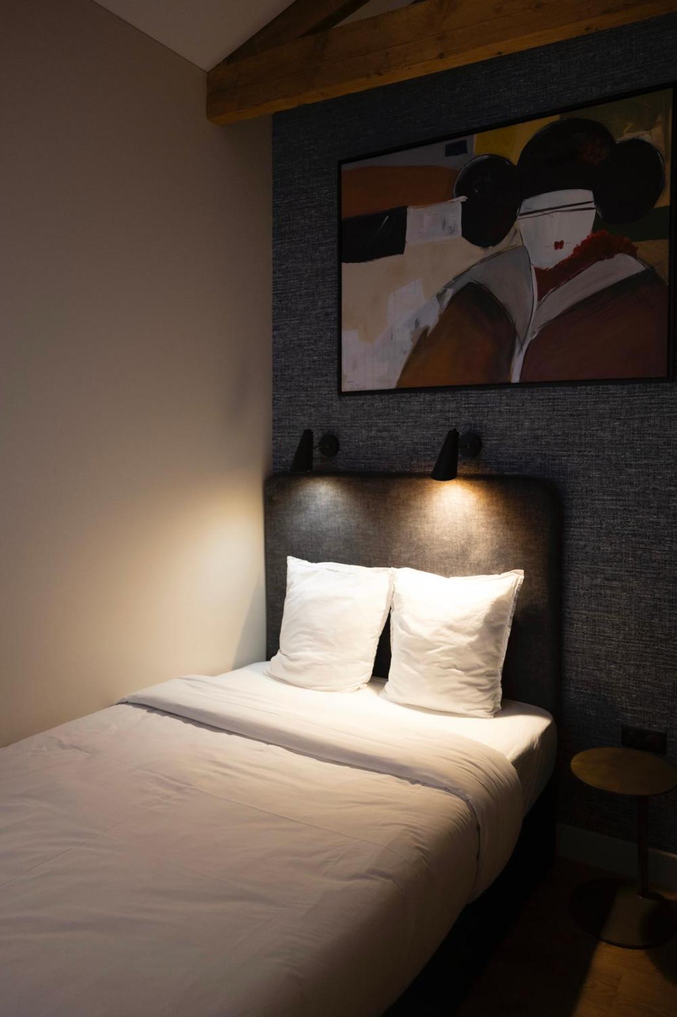 Double Room Private Bathroom