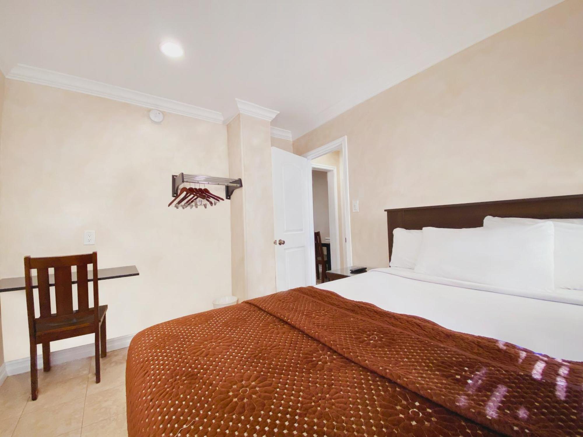 Connecting Suite