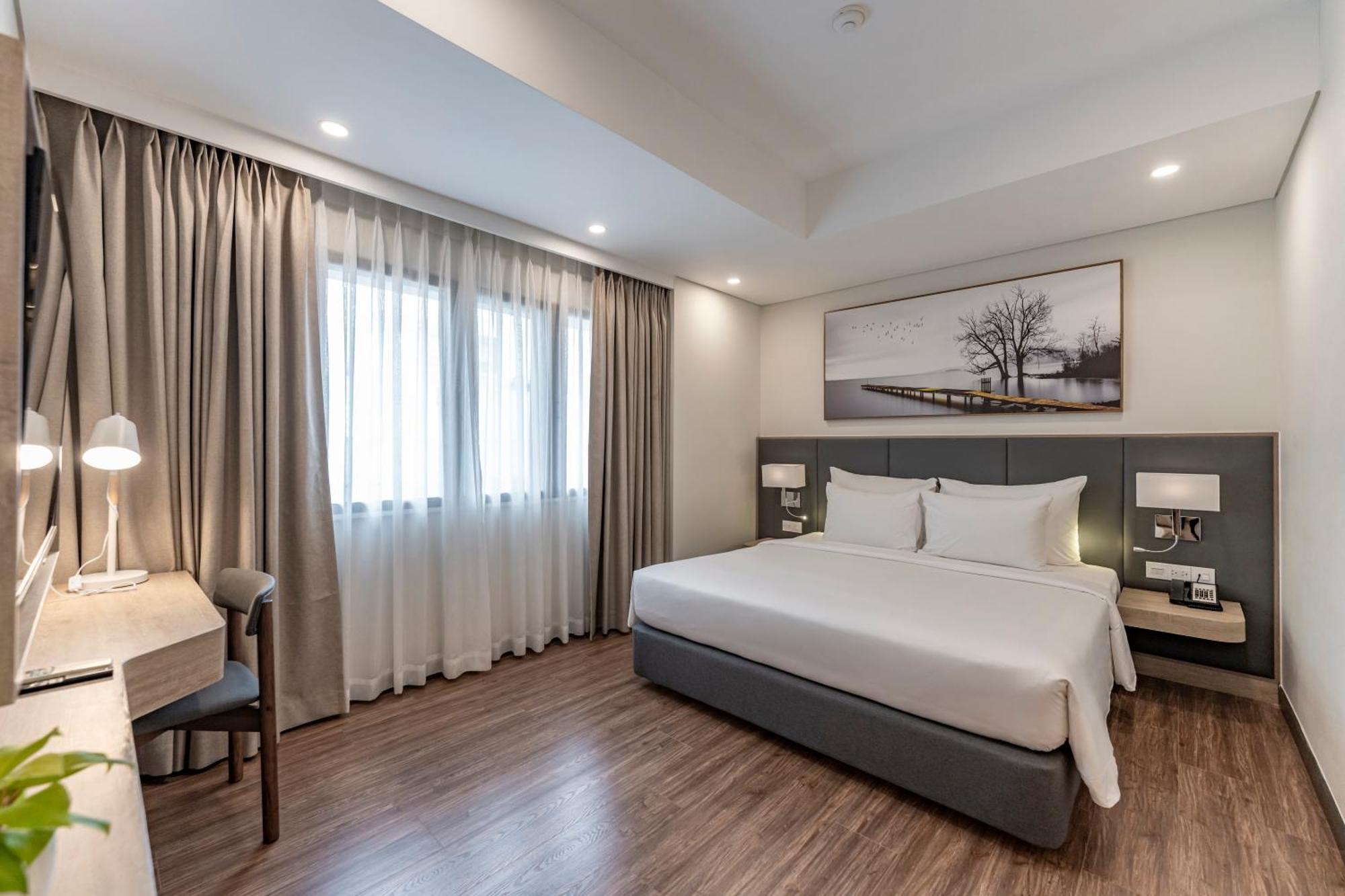 Deluxe One-Bedroom Suite