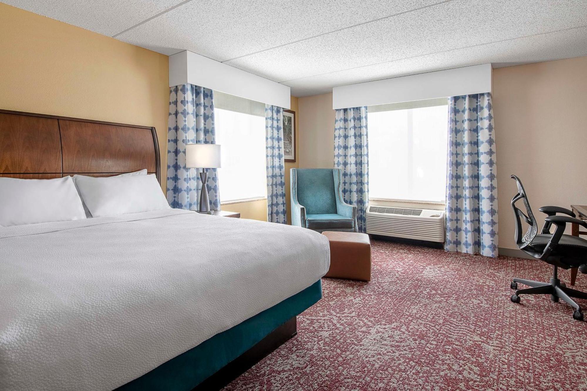 King Corner Room