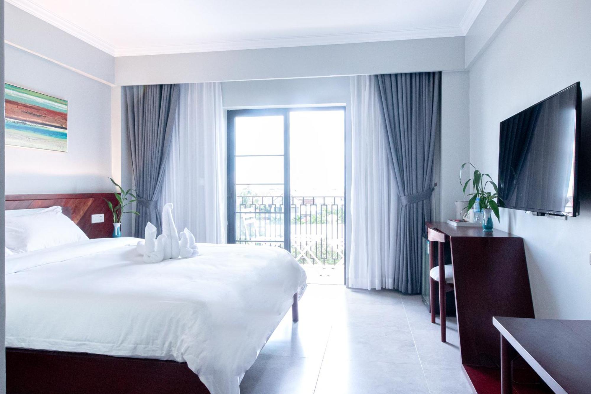 Deluxe Double Room Balcony