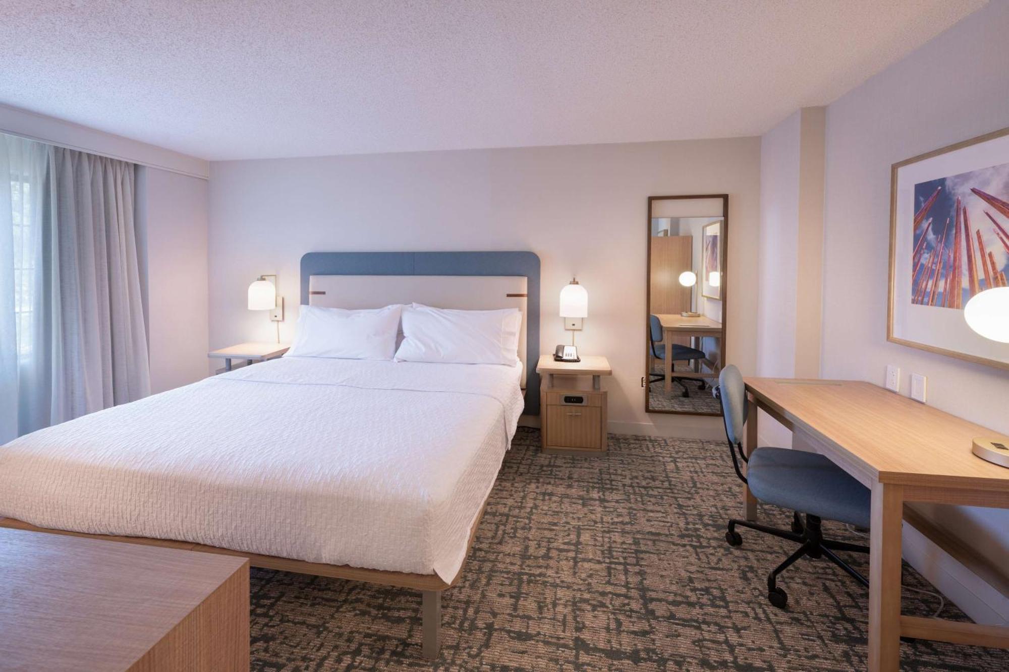 Two-Bedroom Suite,1544657209:JPEG