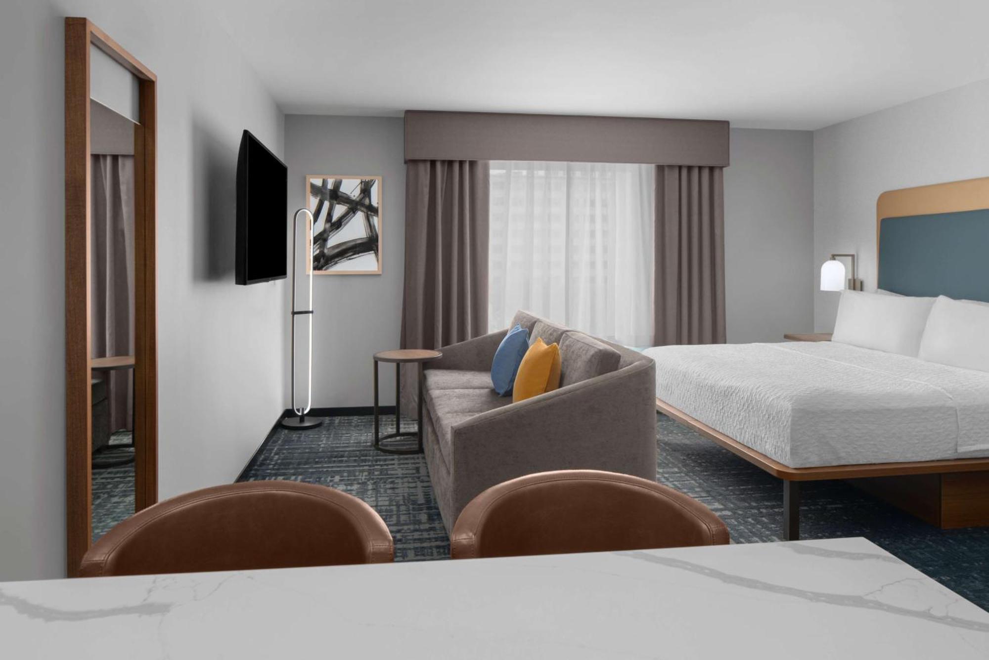 King Studio Suite