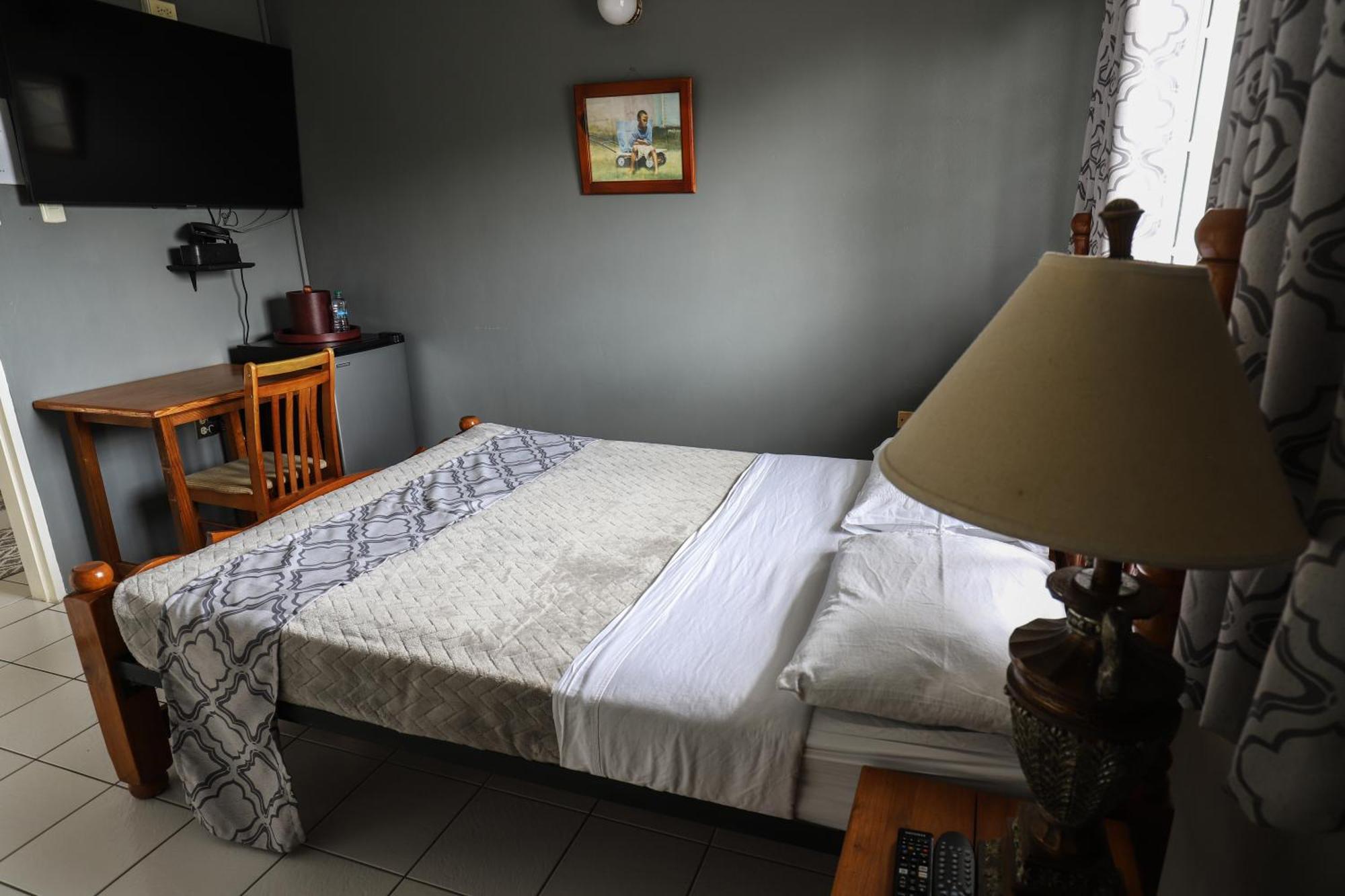 Double Room Private Bathroom