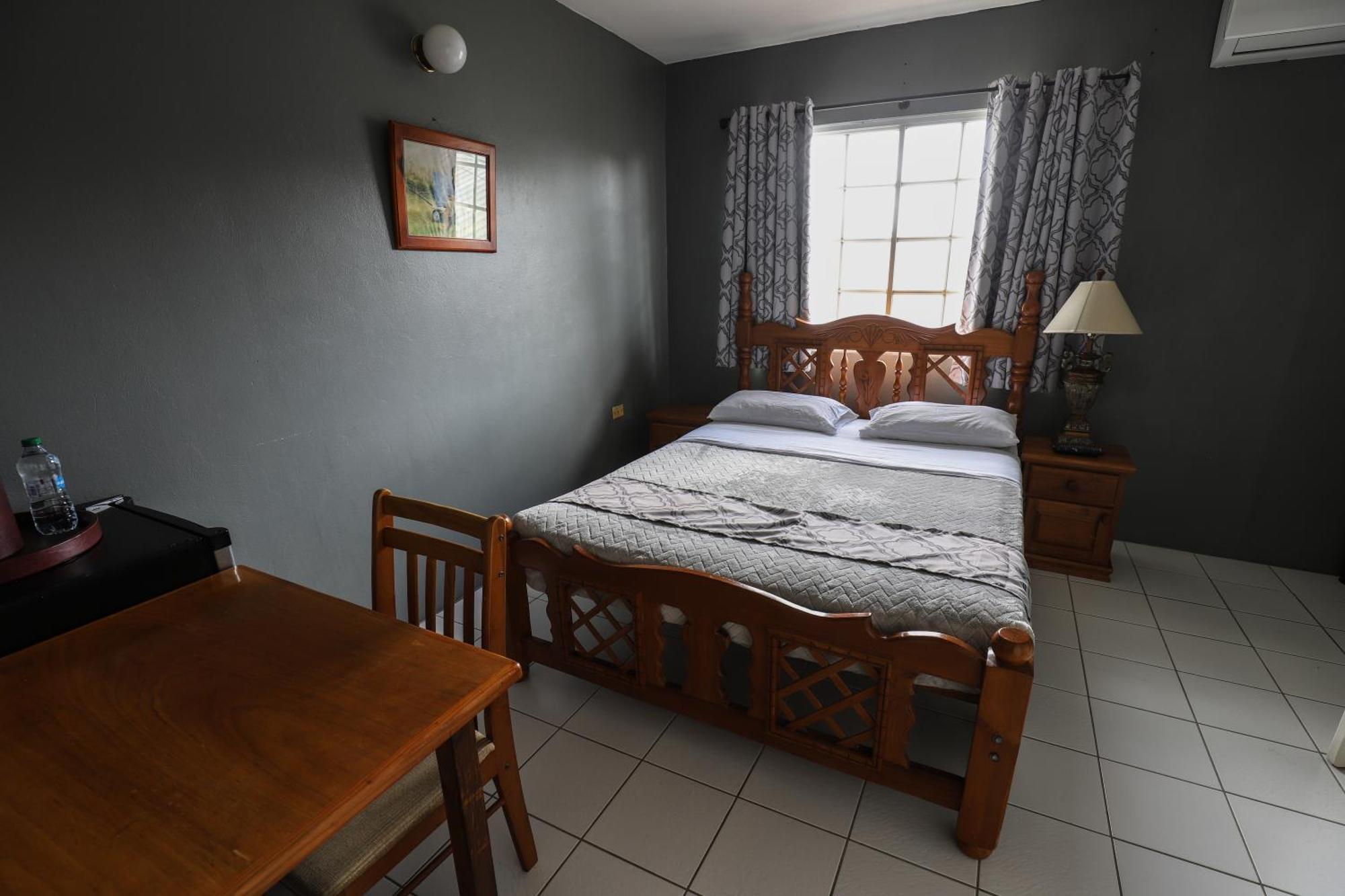 Double Room Private Bathroom