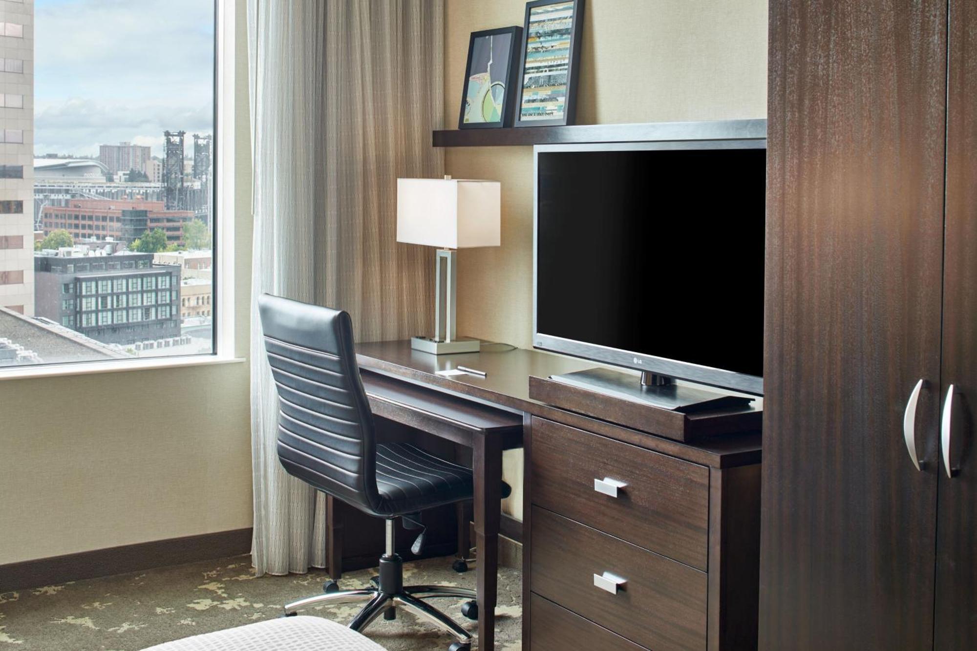 King Room with Sofa Bed