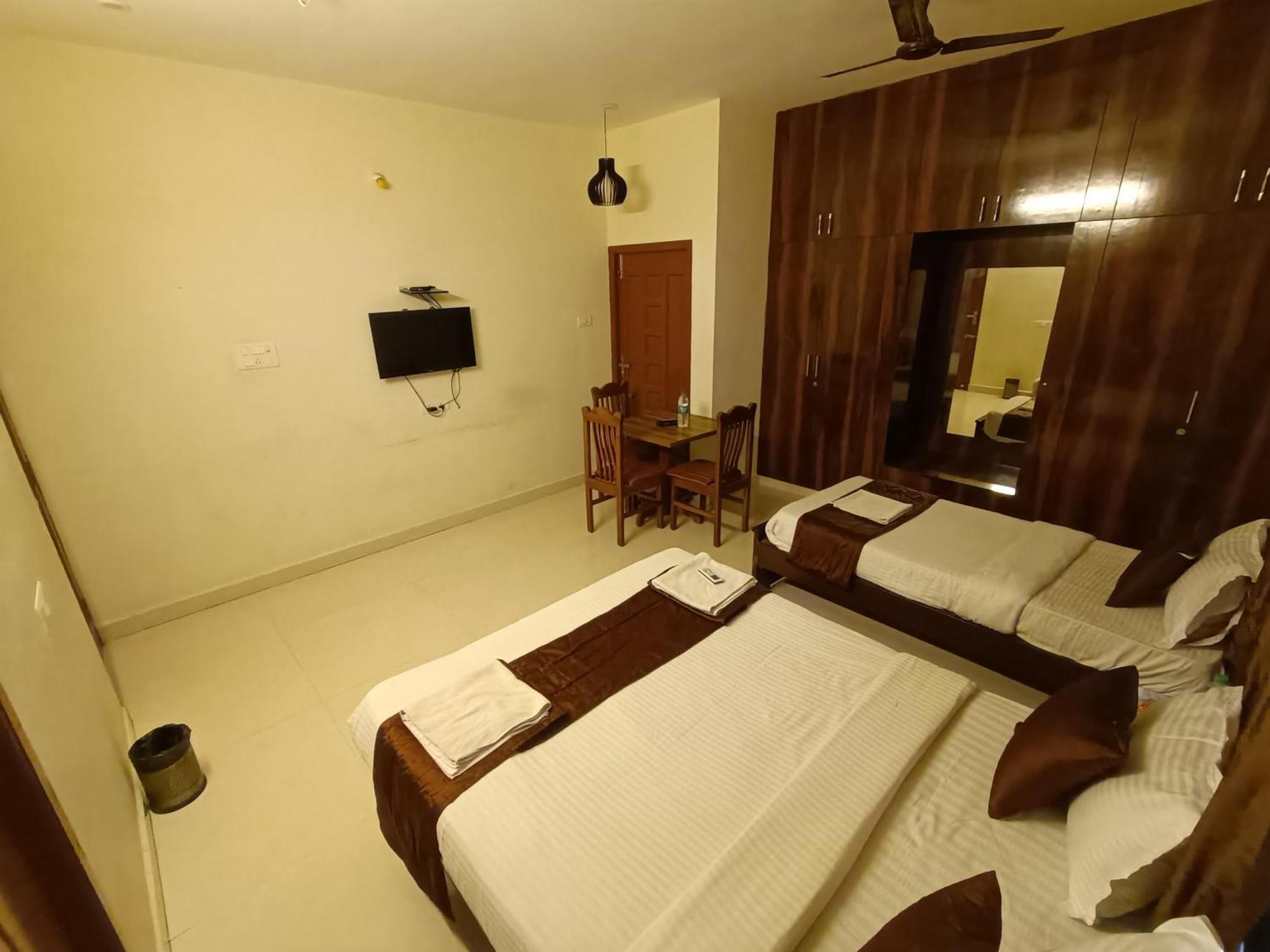 Triple Room