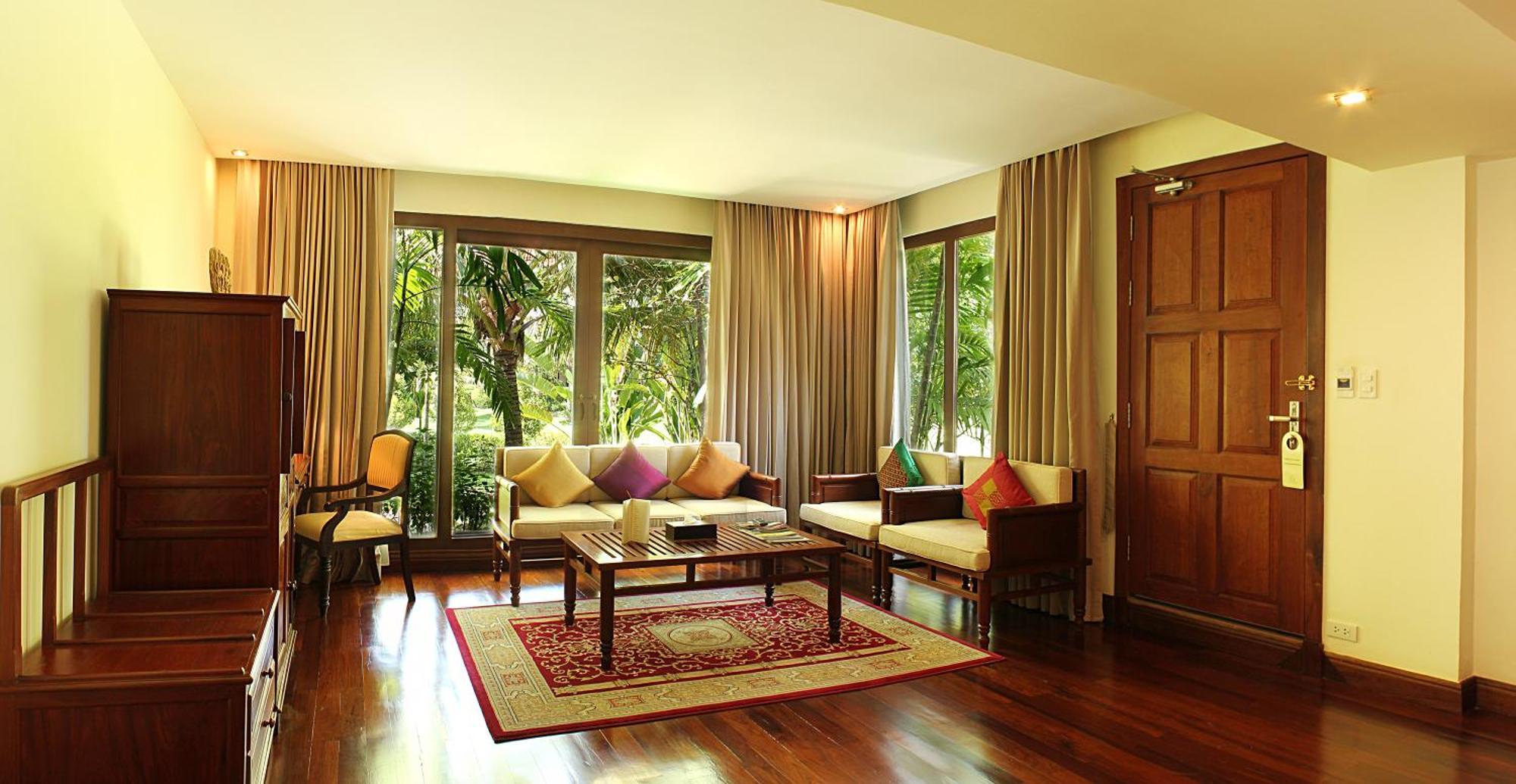 Studio Villa Pool Access & Canape