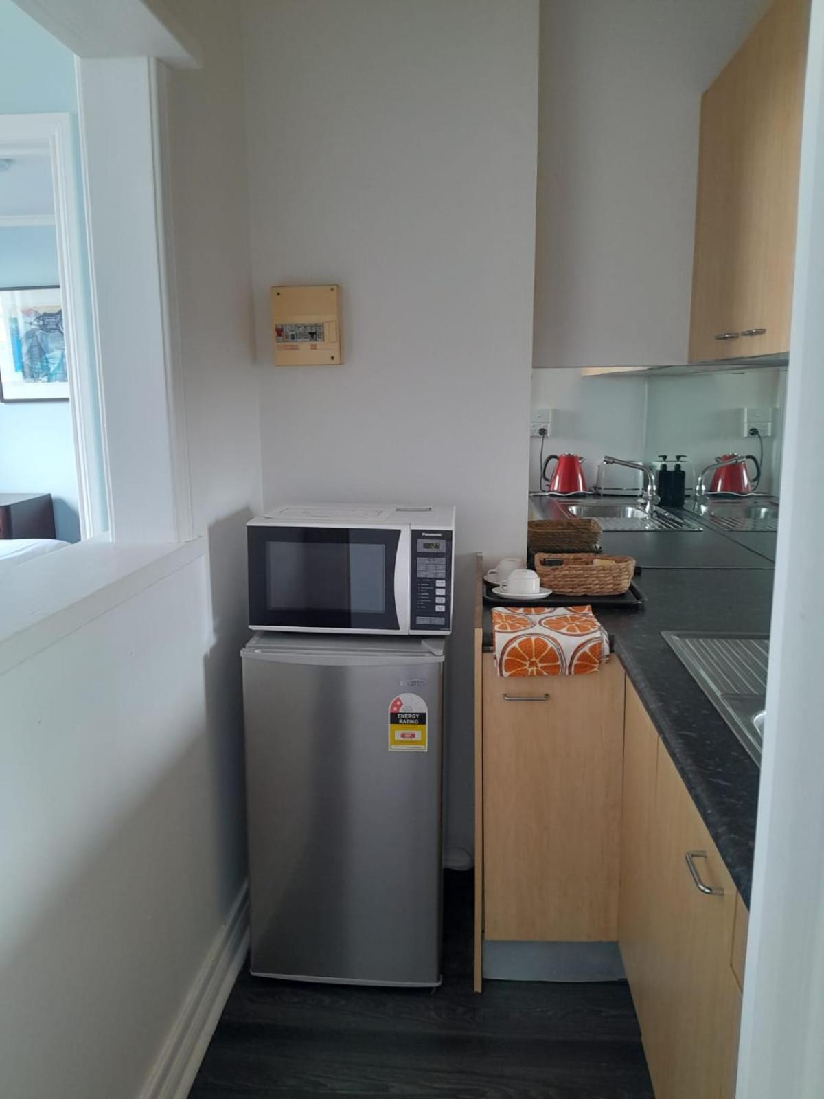 Bed in 8-Bed Mixed Dormitory Room (18-35 years old only),1548262282:JPEG