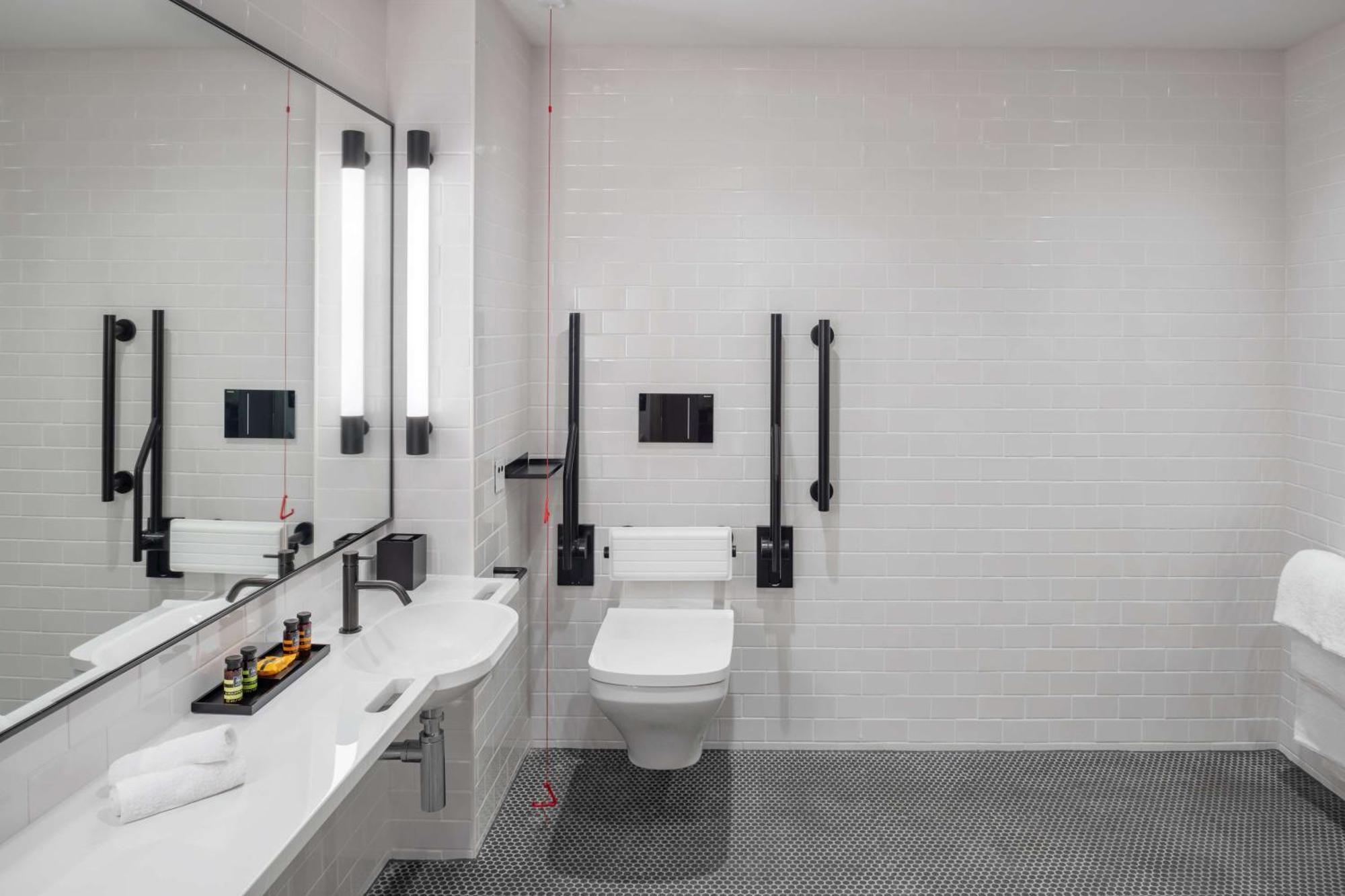 King Room Mobility Accessible