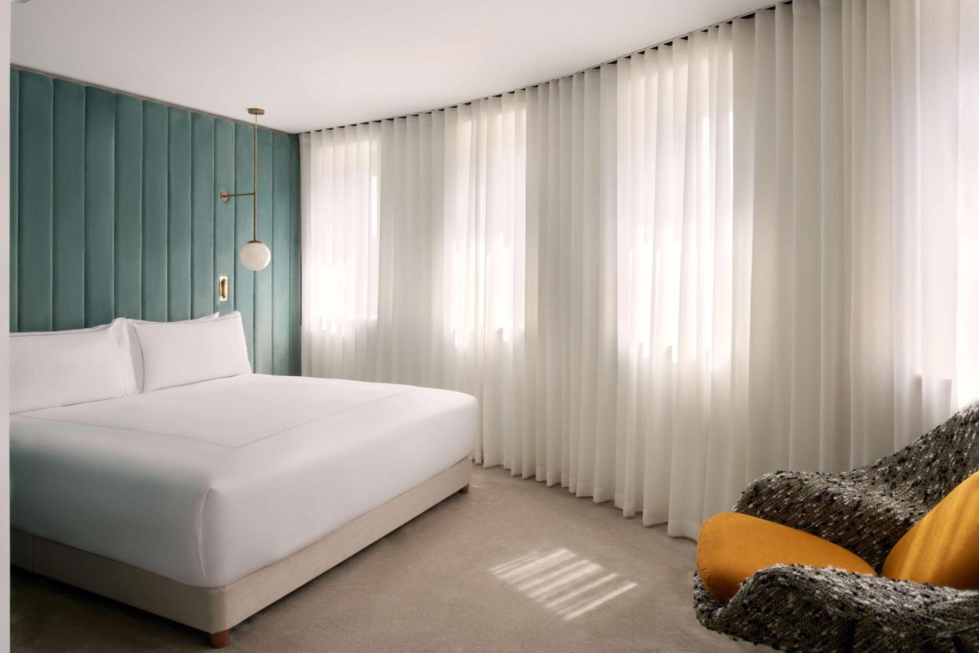 One-Bedroom King Suite