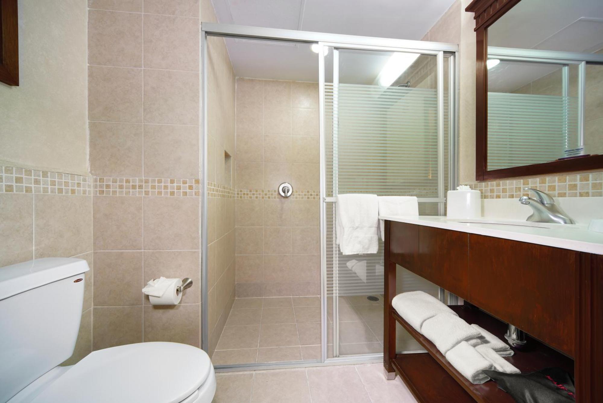 Queen Room Interior Non-smoking,1551236032:JPEG