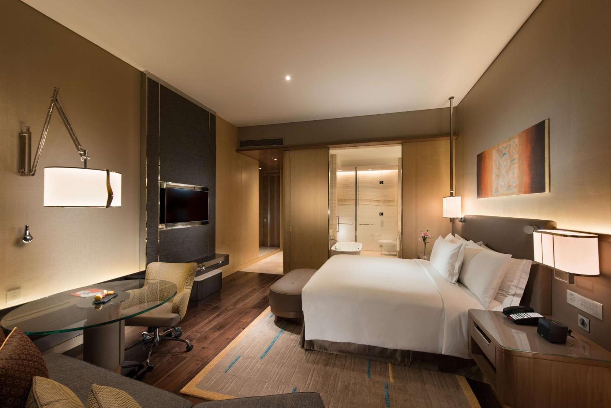Executive King Room Executive Lounge Access
