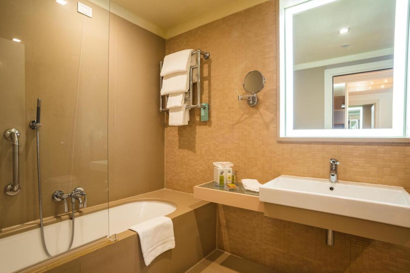 King Room with Park View