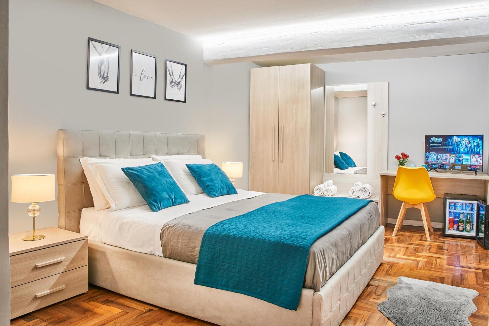 Economy Triple Room