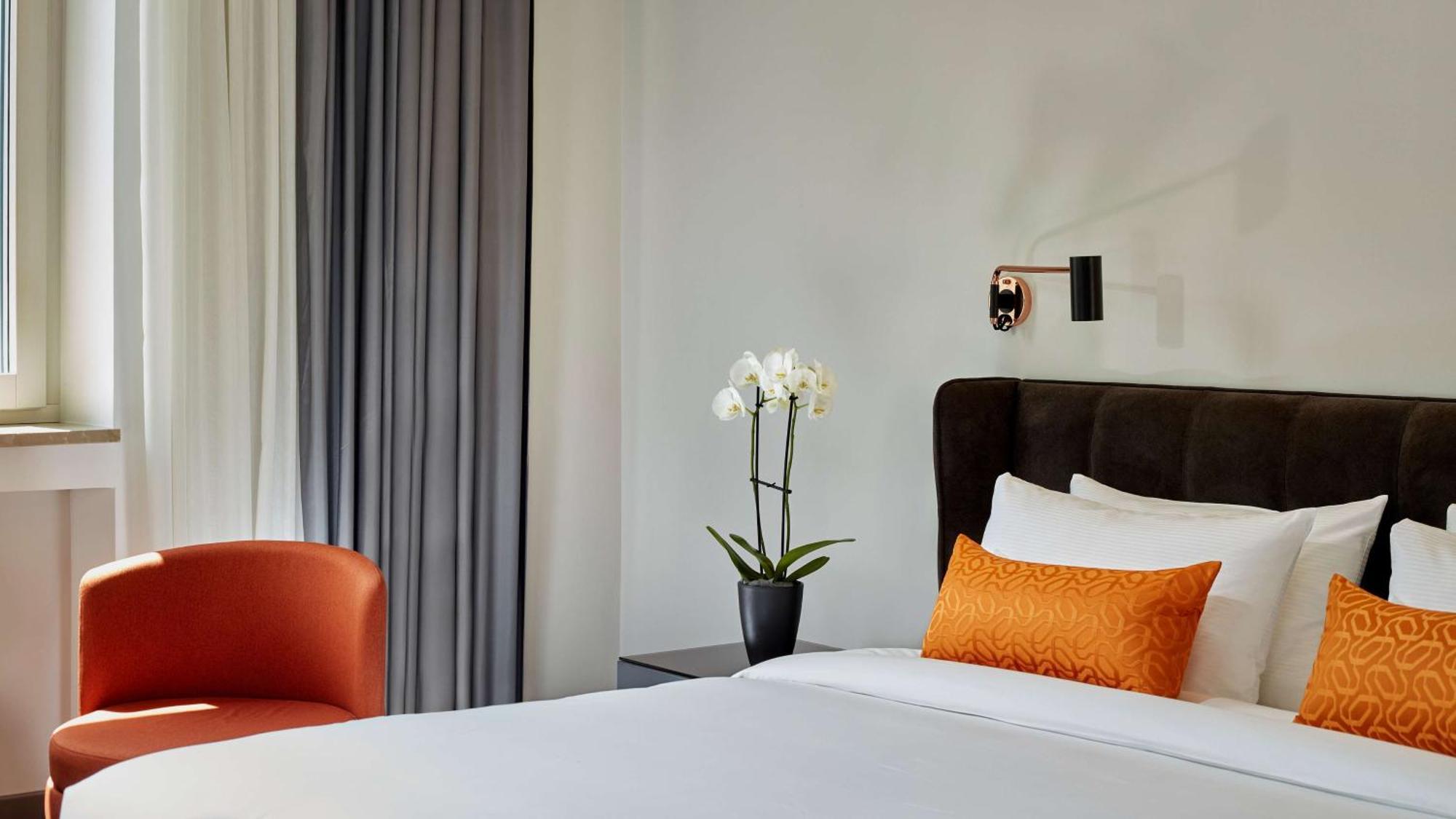 Executive King Room with Sofa Bed