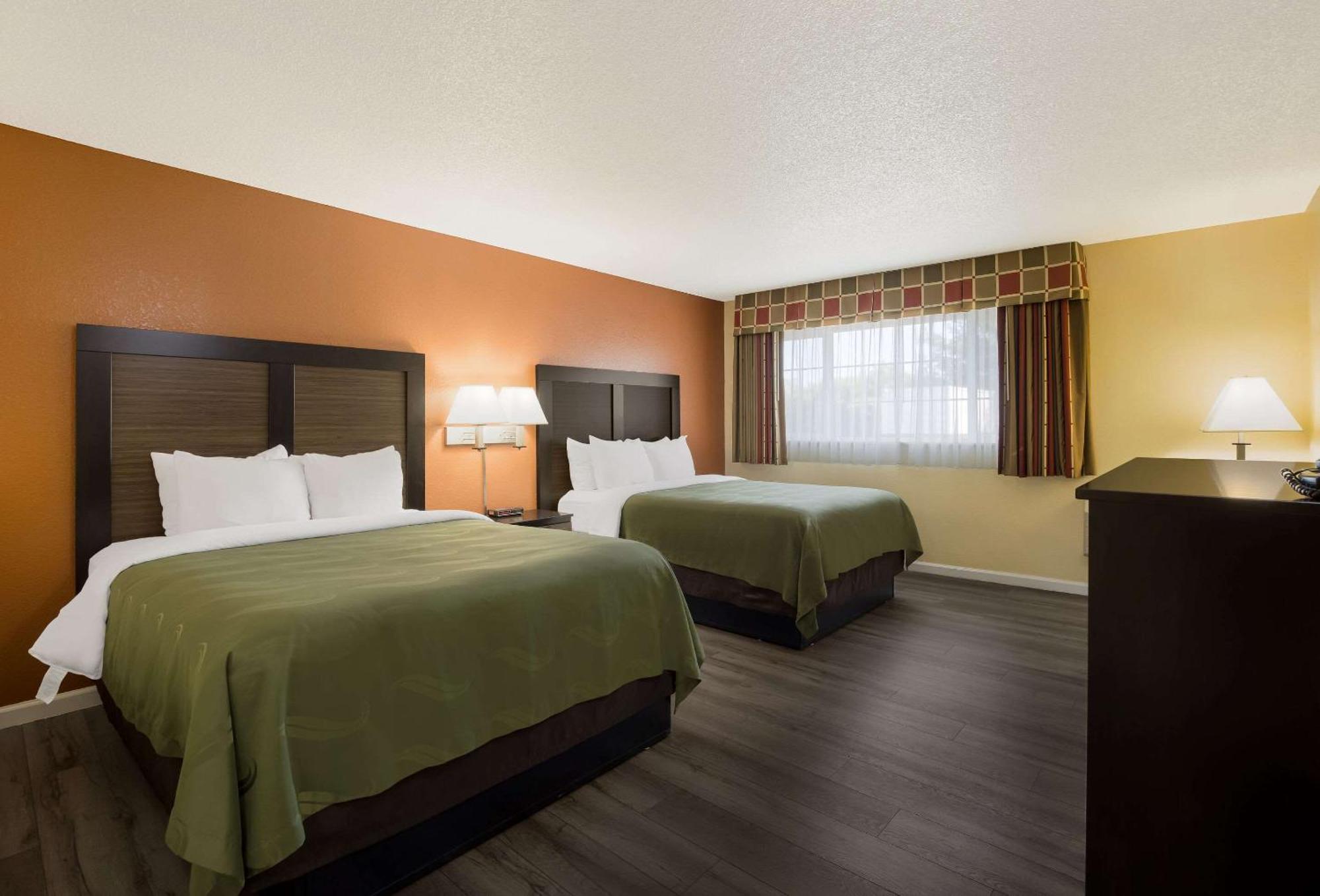 Queen Room Two Queen Beds
