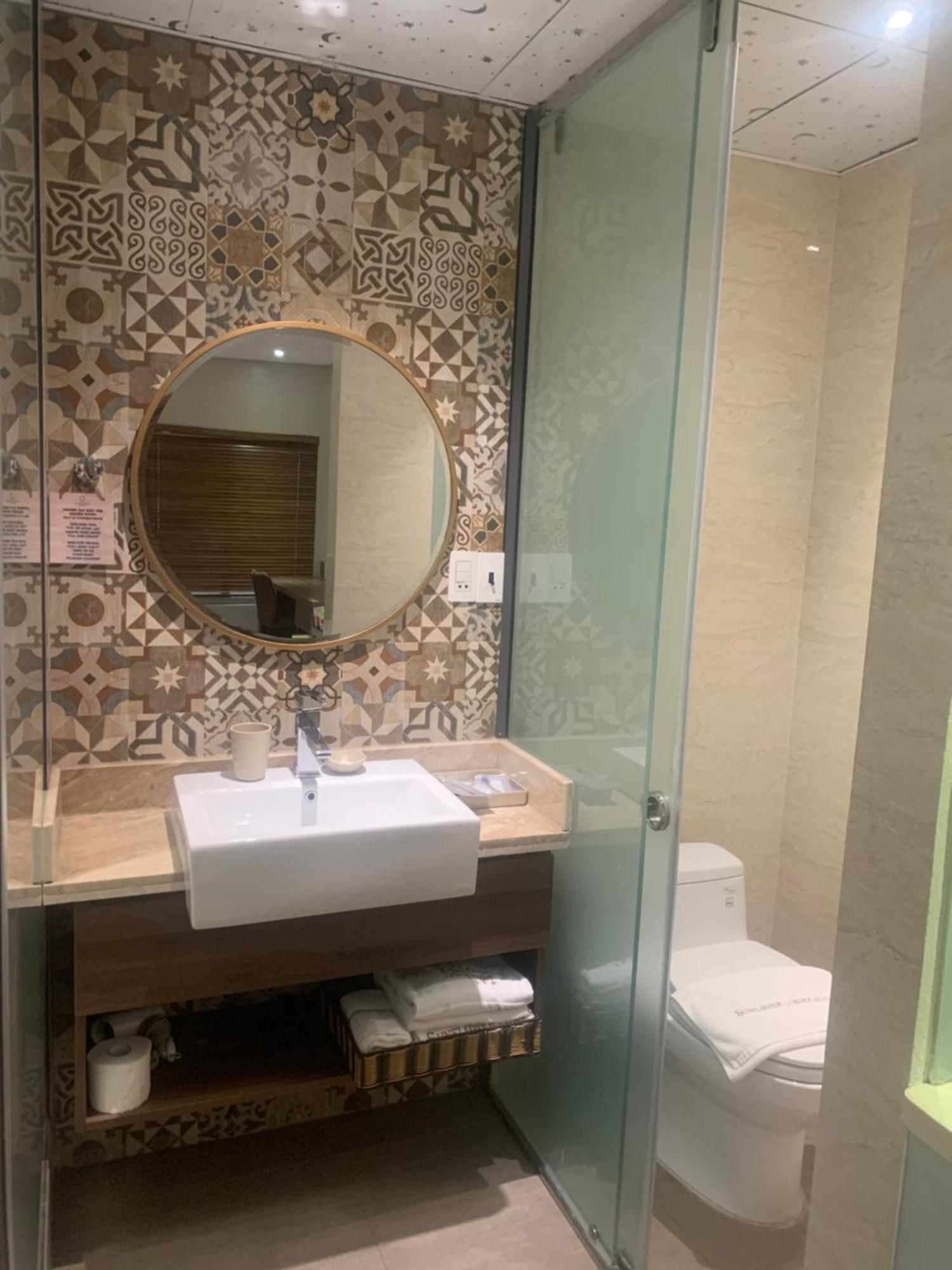 Deluxe Double Room Bath