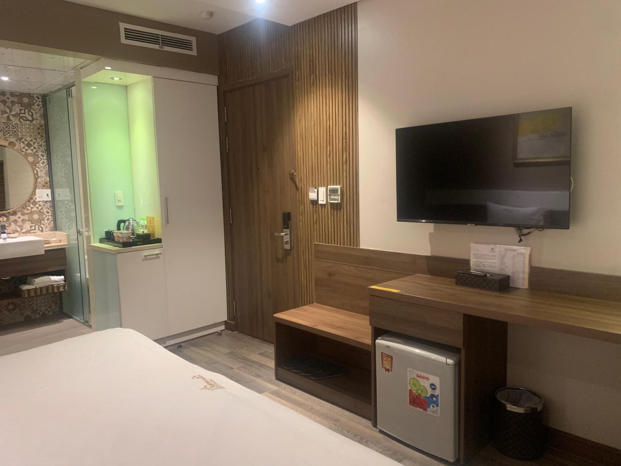Deluxe Double Room Bath